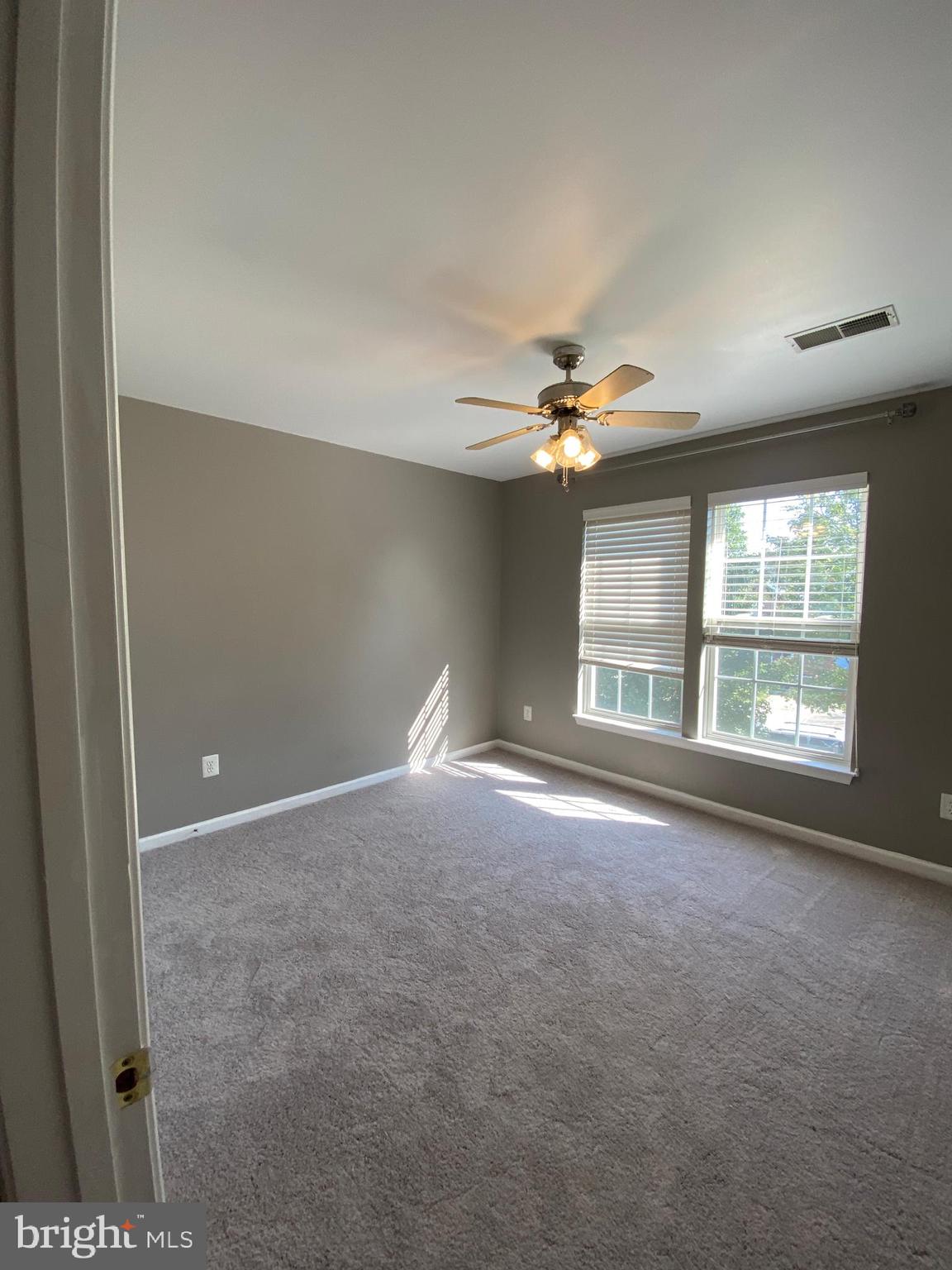 THE FALLS AT LEE'S PARKE - Residential Lease