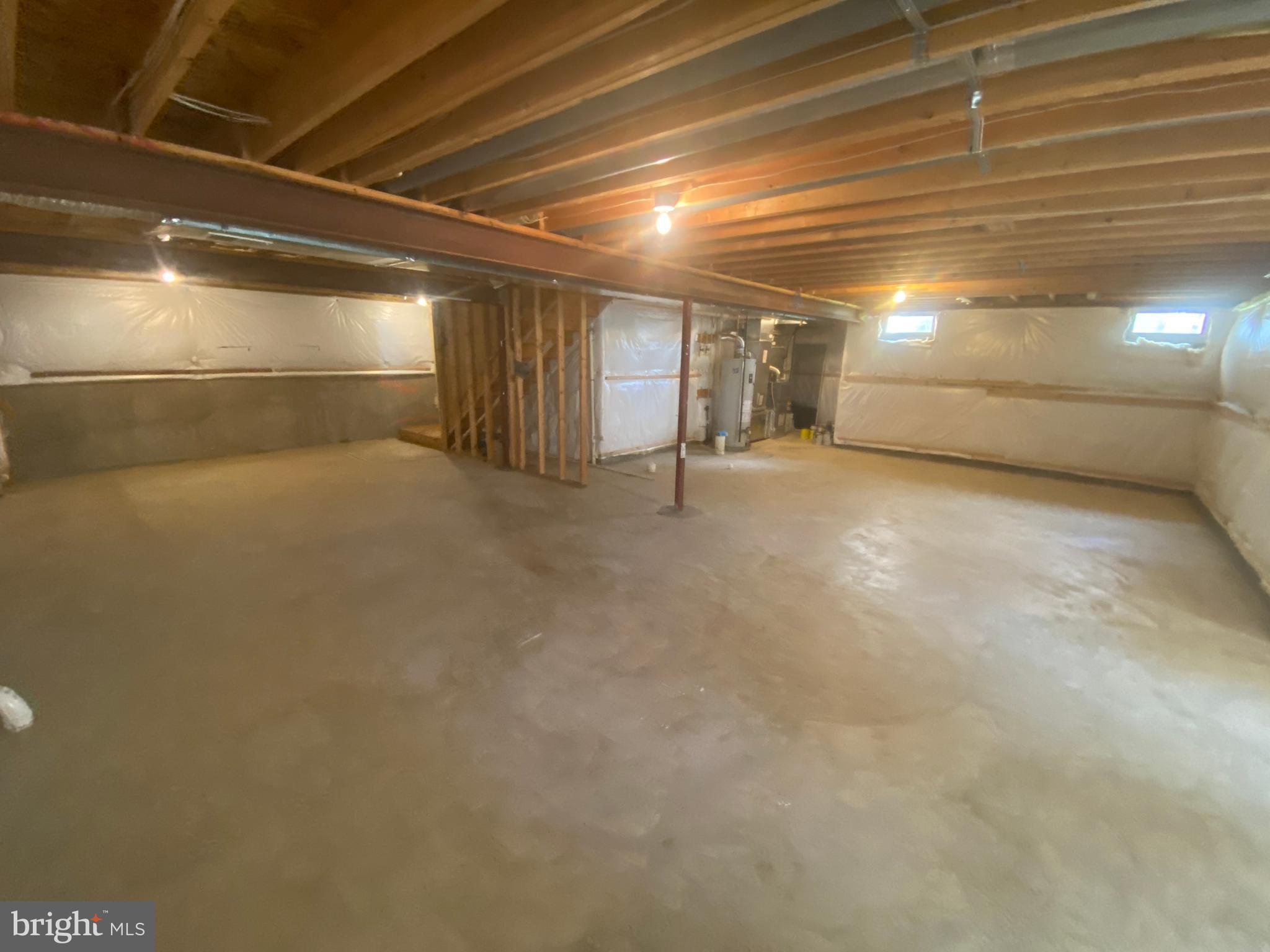 THE FALLS AT LEE'S PARKE - Residential Lease