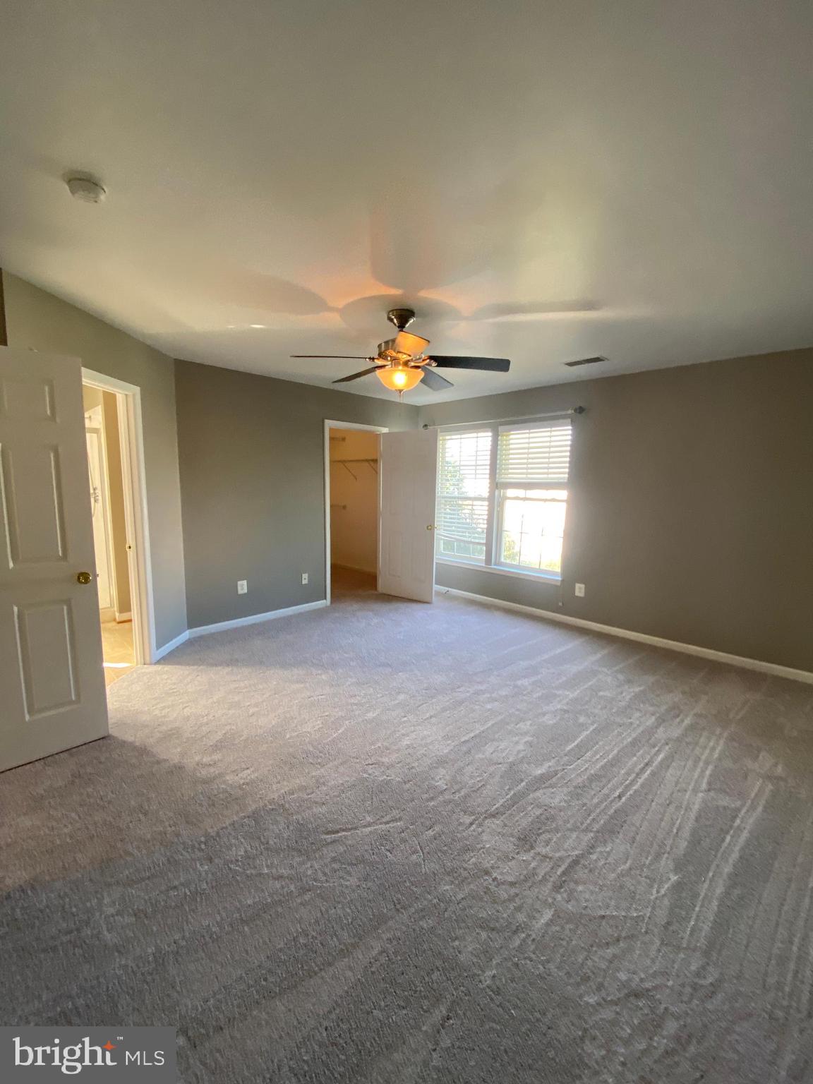 THE FALLS AT LEE'S PARKE - Residential Lease