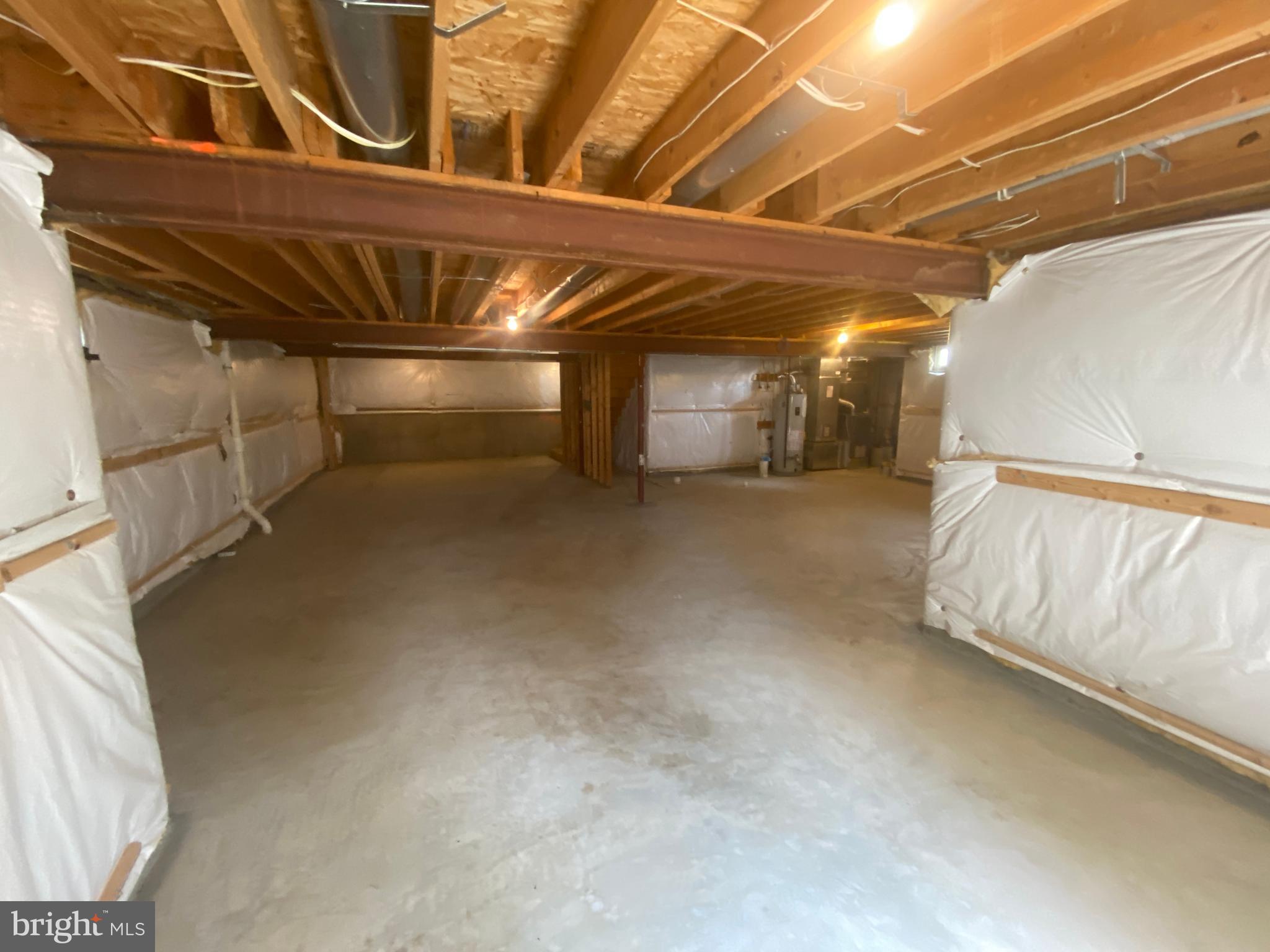 THE FALLS AT LEE'S PARKE - Residential Lease