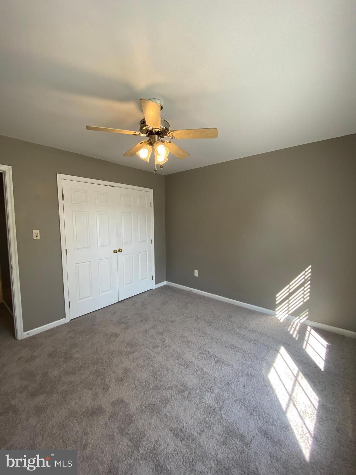 THE FALLS AT LEE'S PARKE - Residential Lease