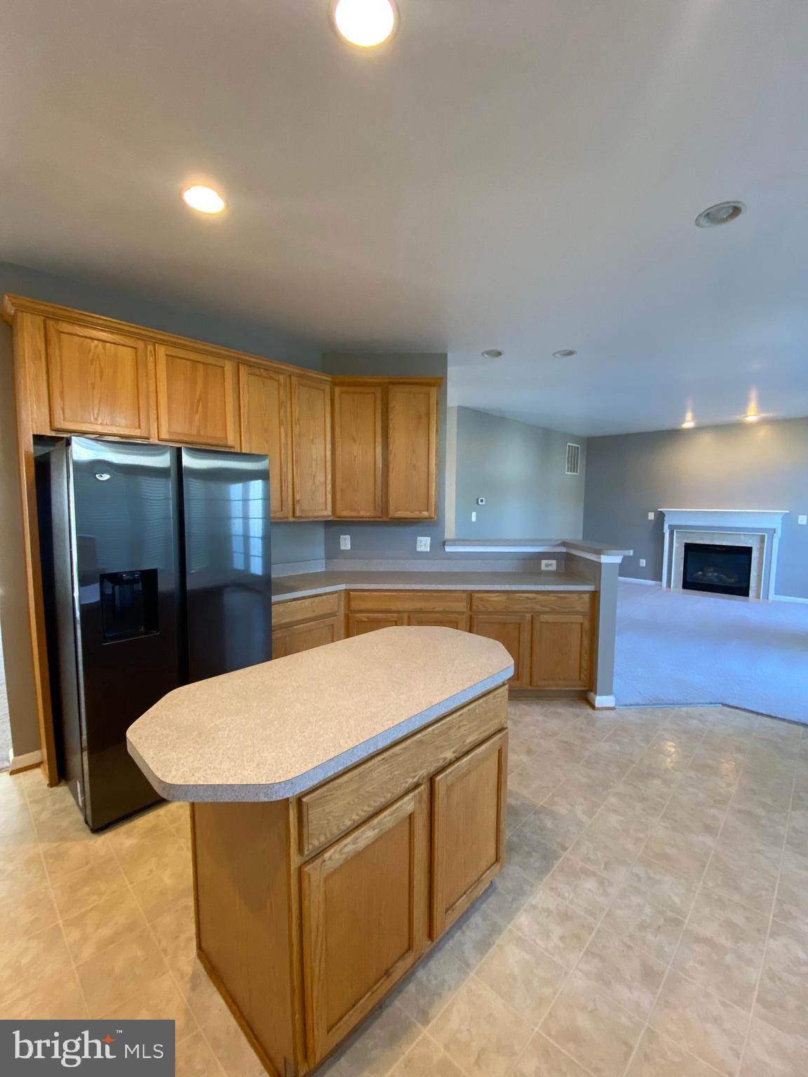 THE FALLS AT LEE'S PARKE - Residential Lease