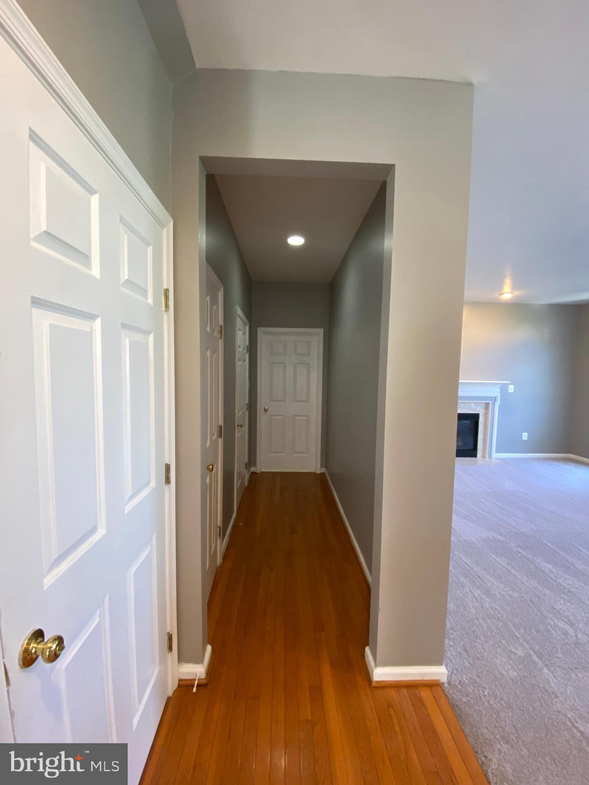 THE FALLS AT LEE'S PARKE - Residential Lease