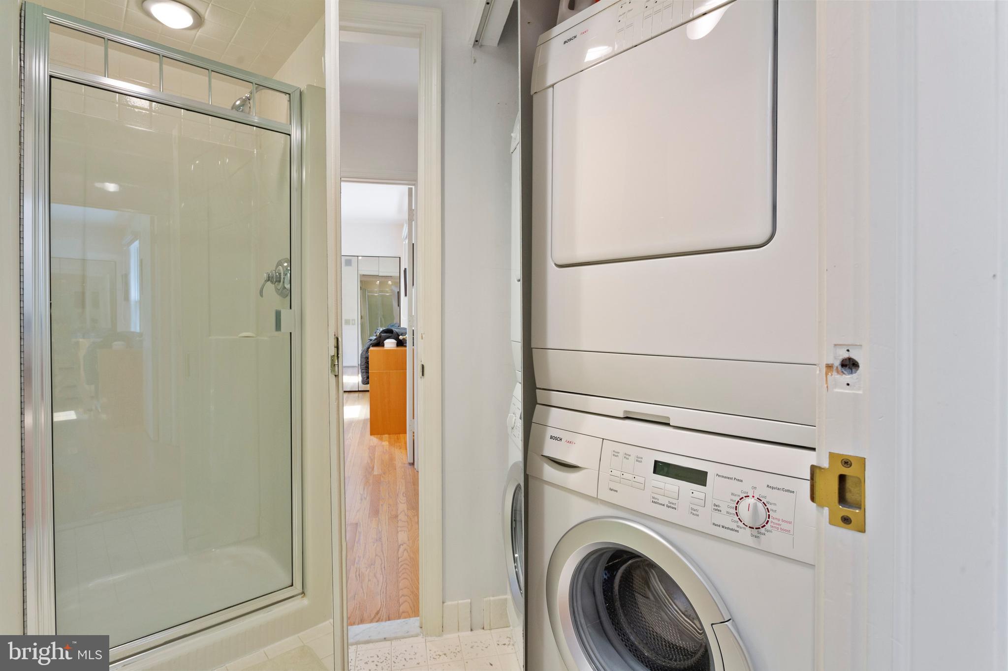 WASHINGTON SQ WEST - Residential