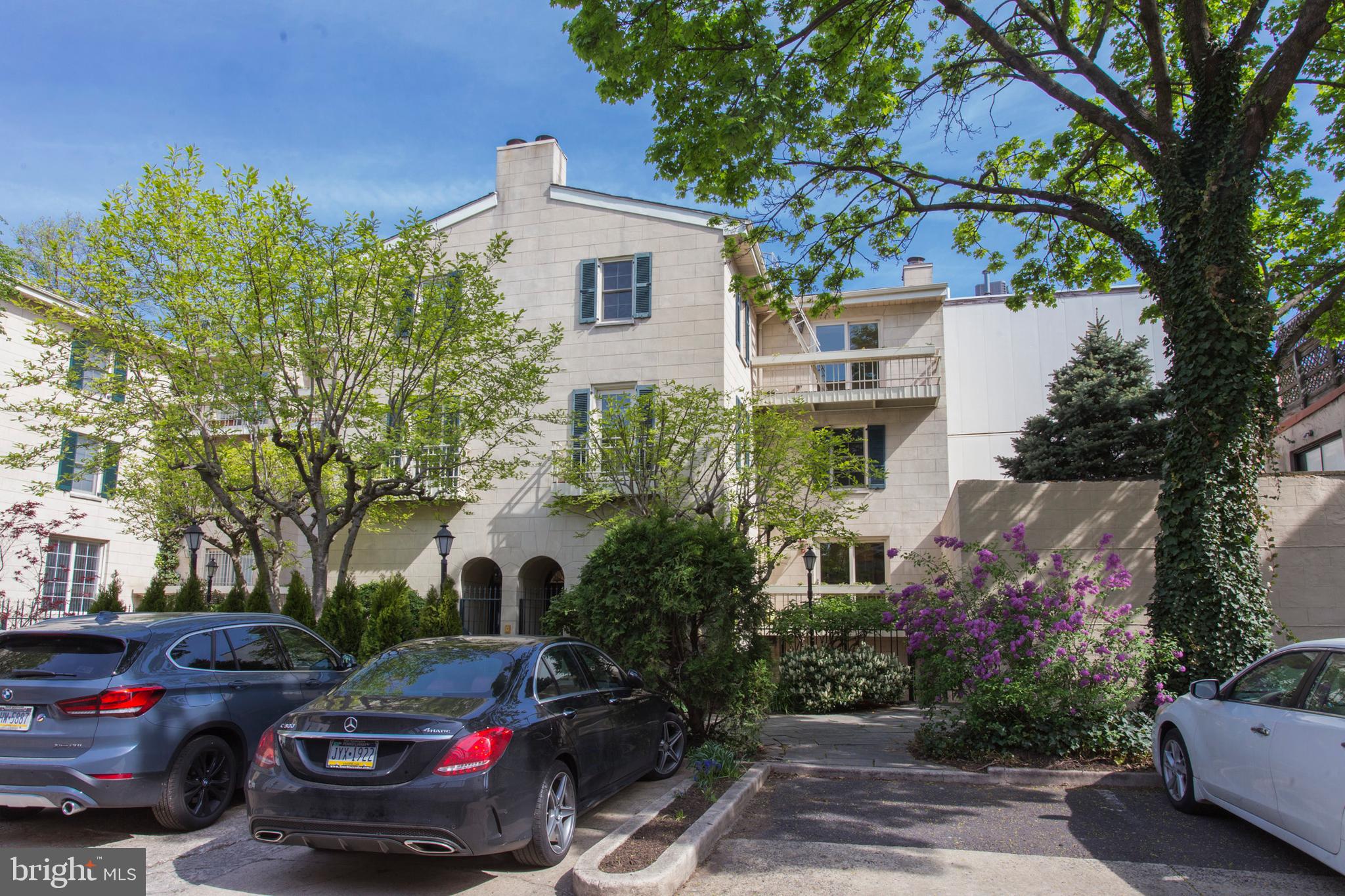 WASHINGTON SQ WEST - Residential