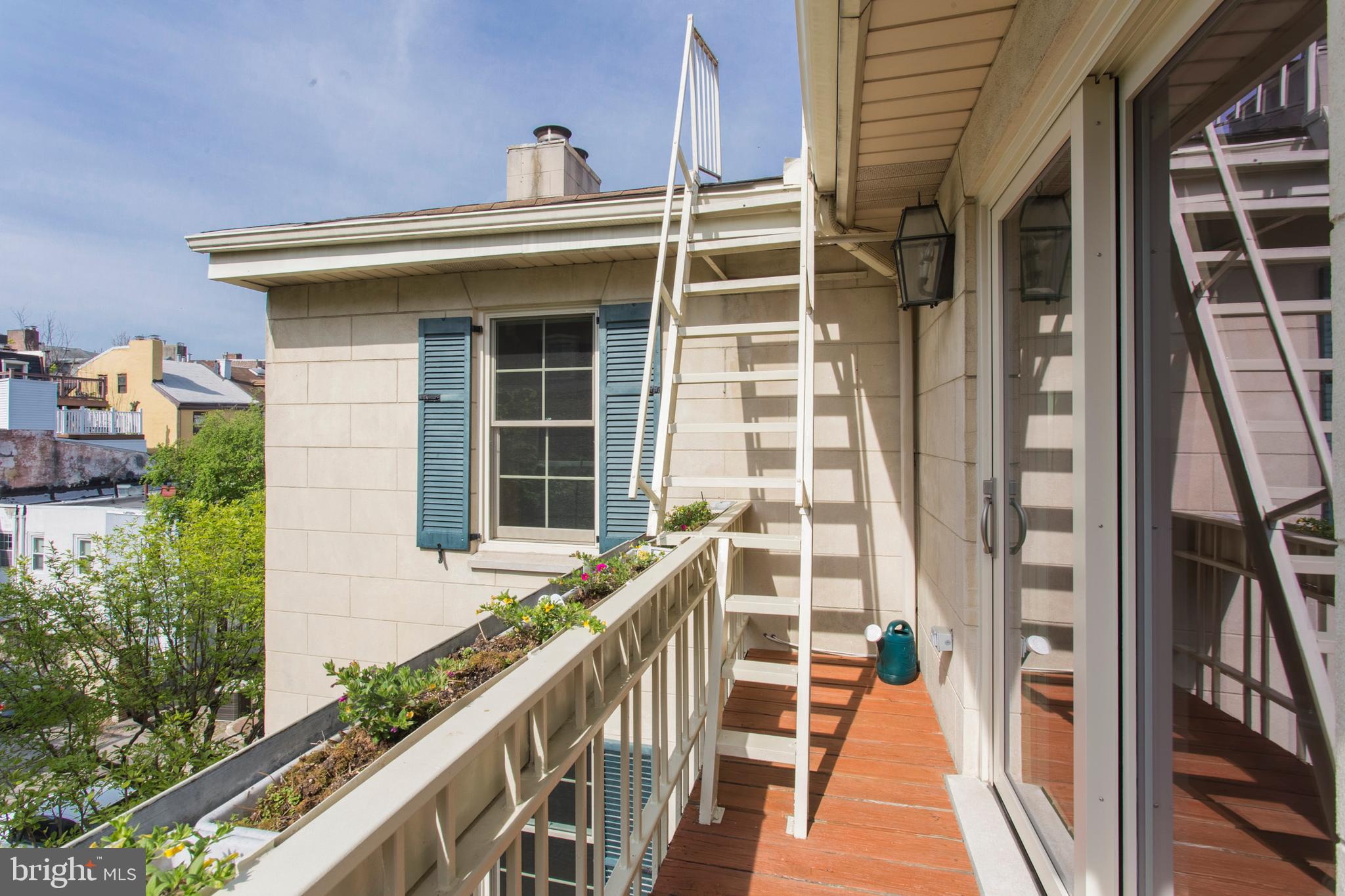 WASHINGTON SQ WEST - Residential