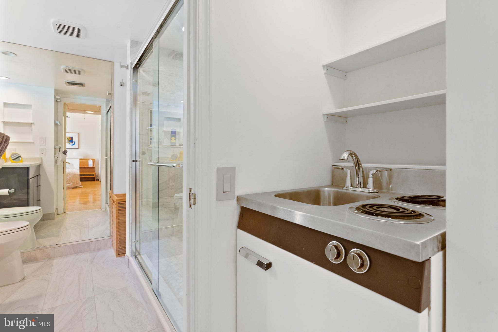 WASHINGTON SQ WEST - Residential