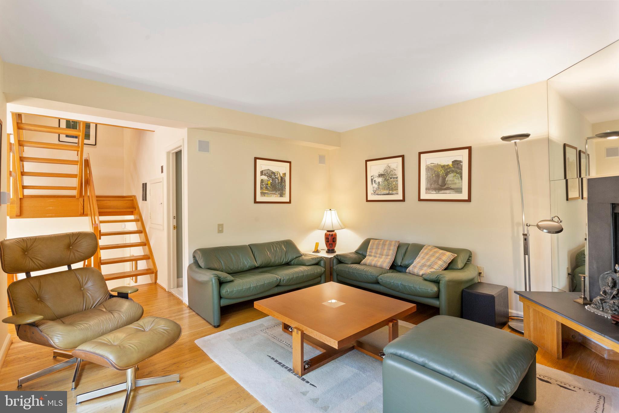 WASHINGTON SQ WEST - Residential