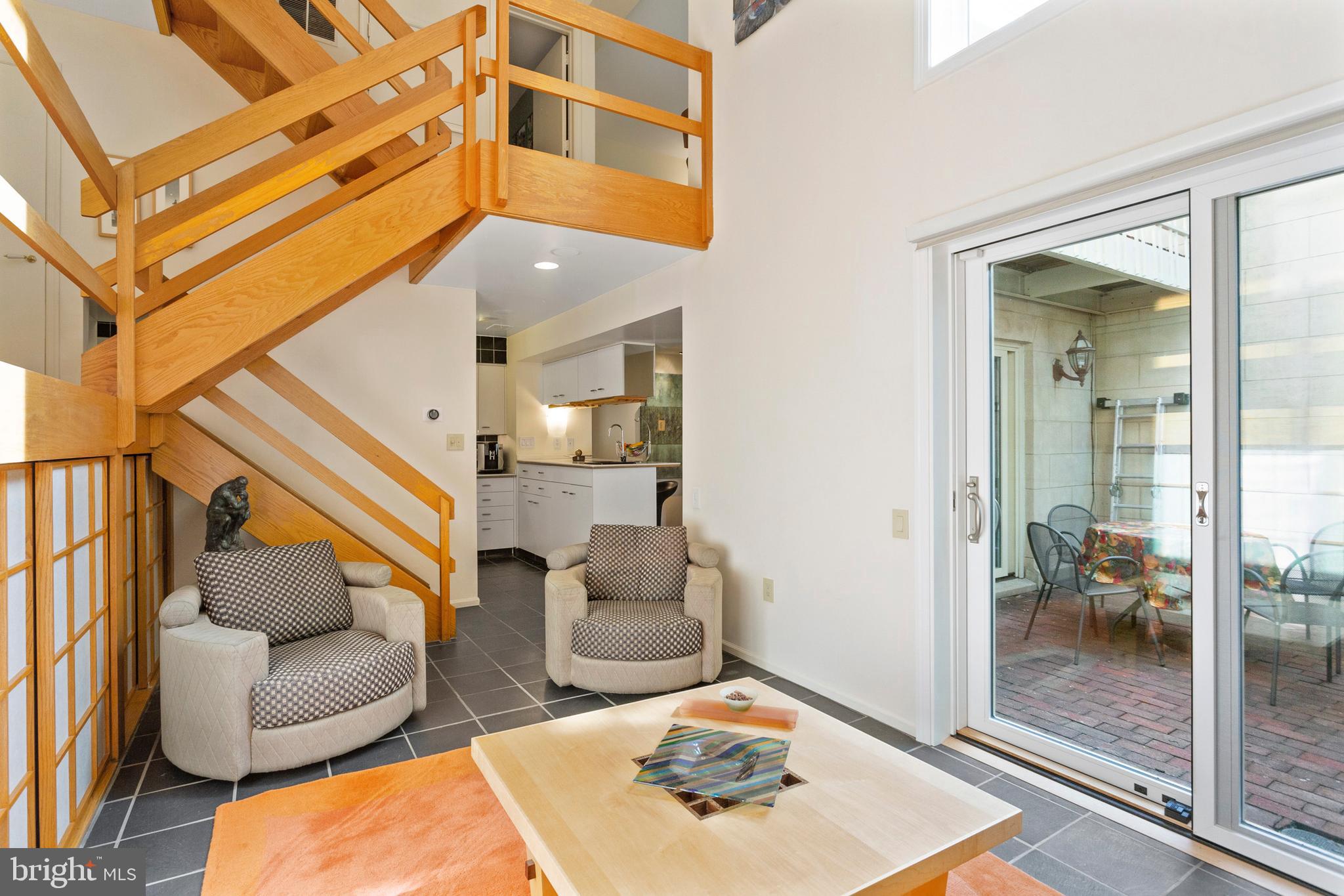 WASHINGTON SQ WEST - Residential