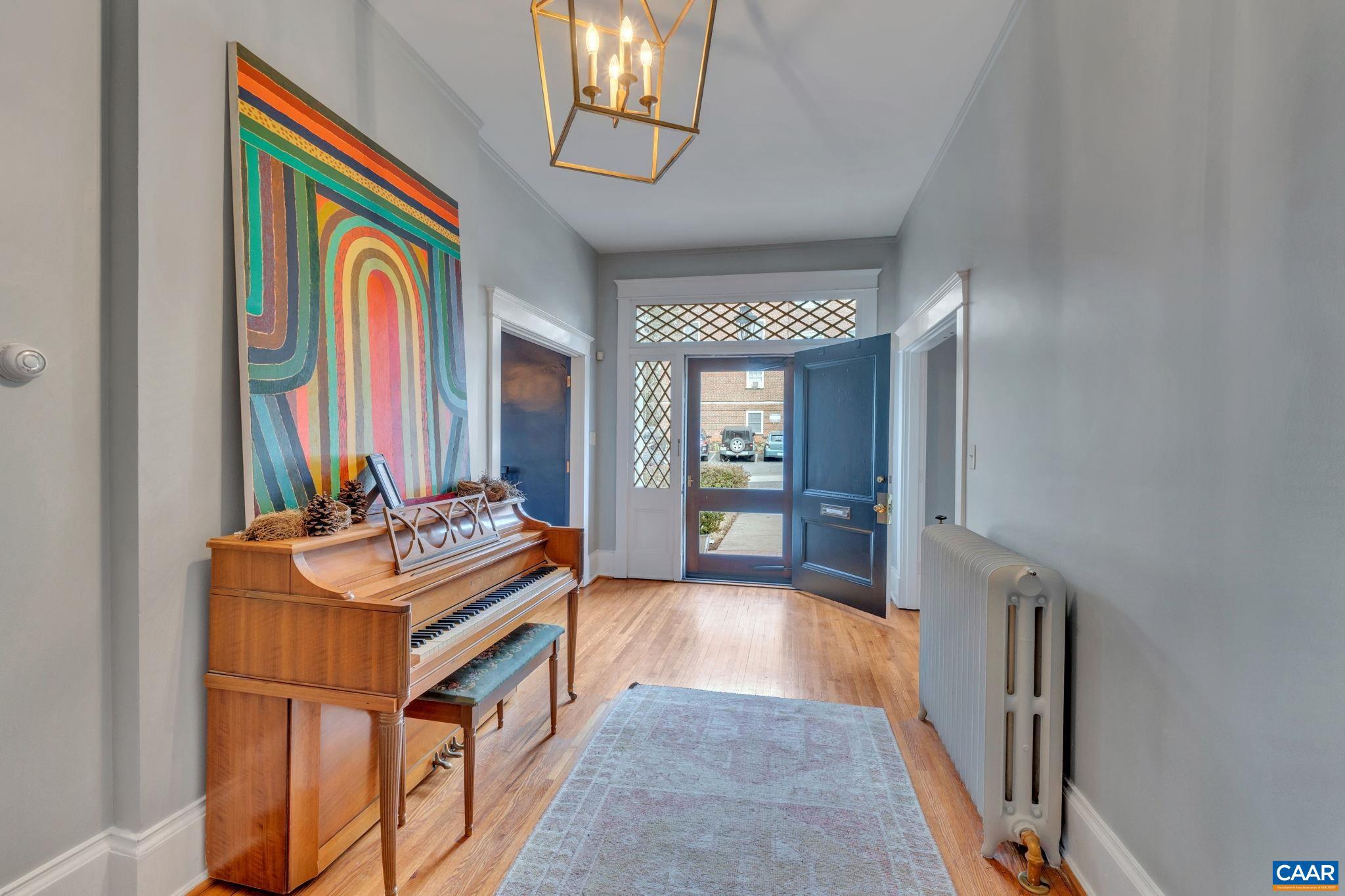 UNIVERSITY PLACE - Residential