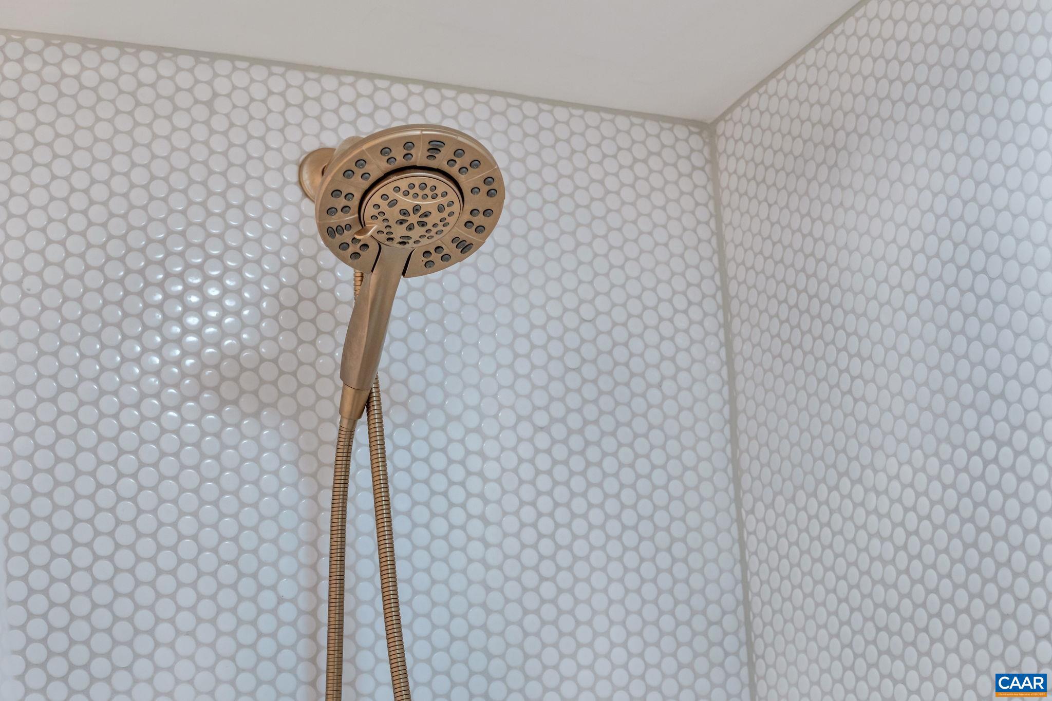 UNIVERSITY PLACE - Residential