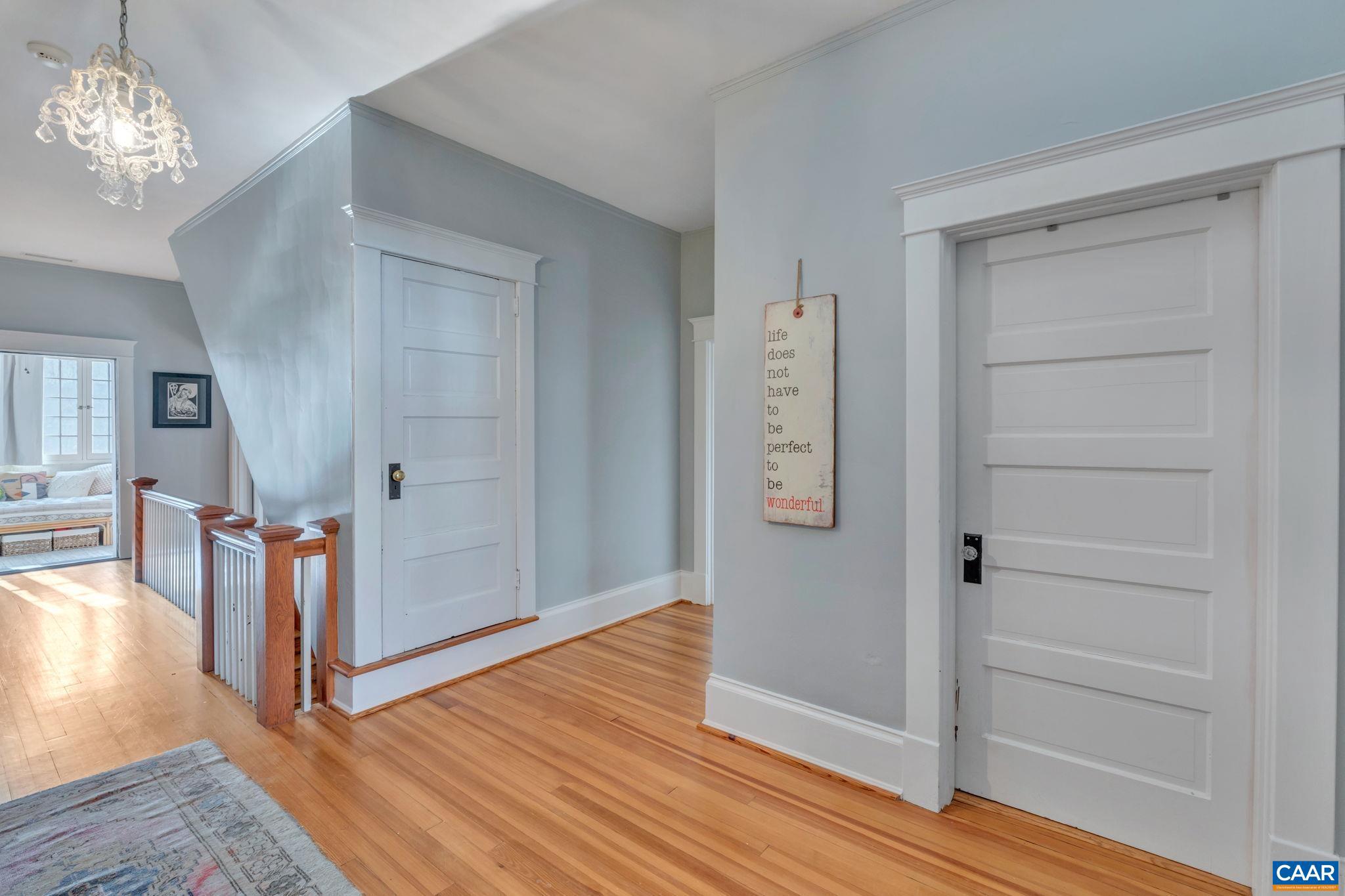 UNIVERSITY PLACE - Residential