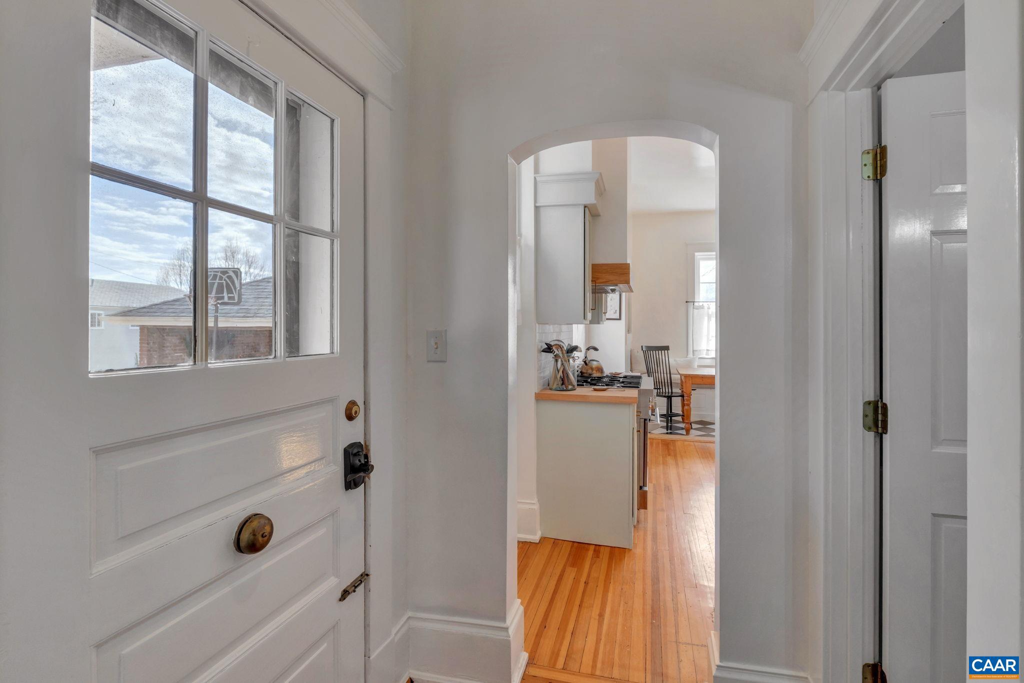 UNIVERSITY PLACE - Residential