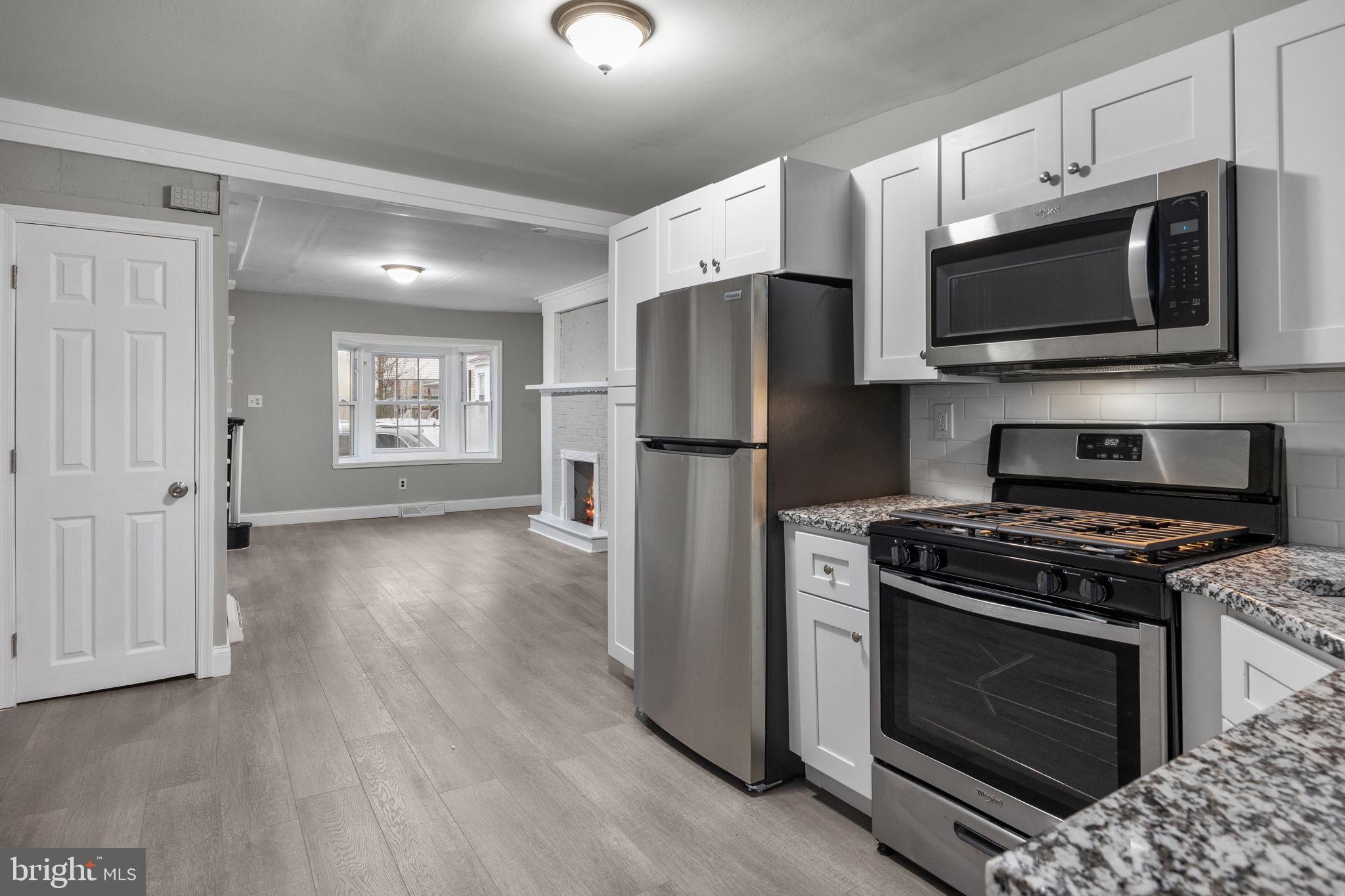 BRISTOL - Residential Lease