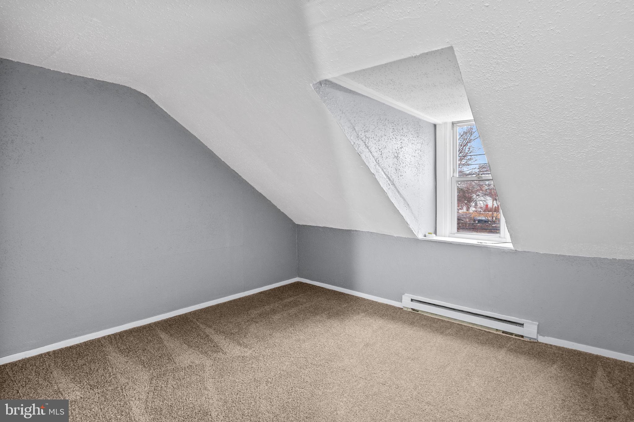 BRISTOL - Residential Lease