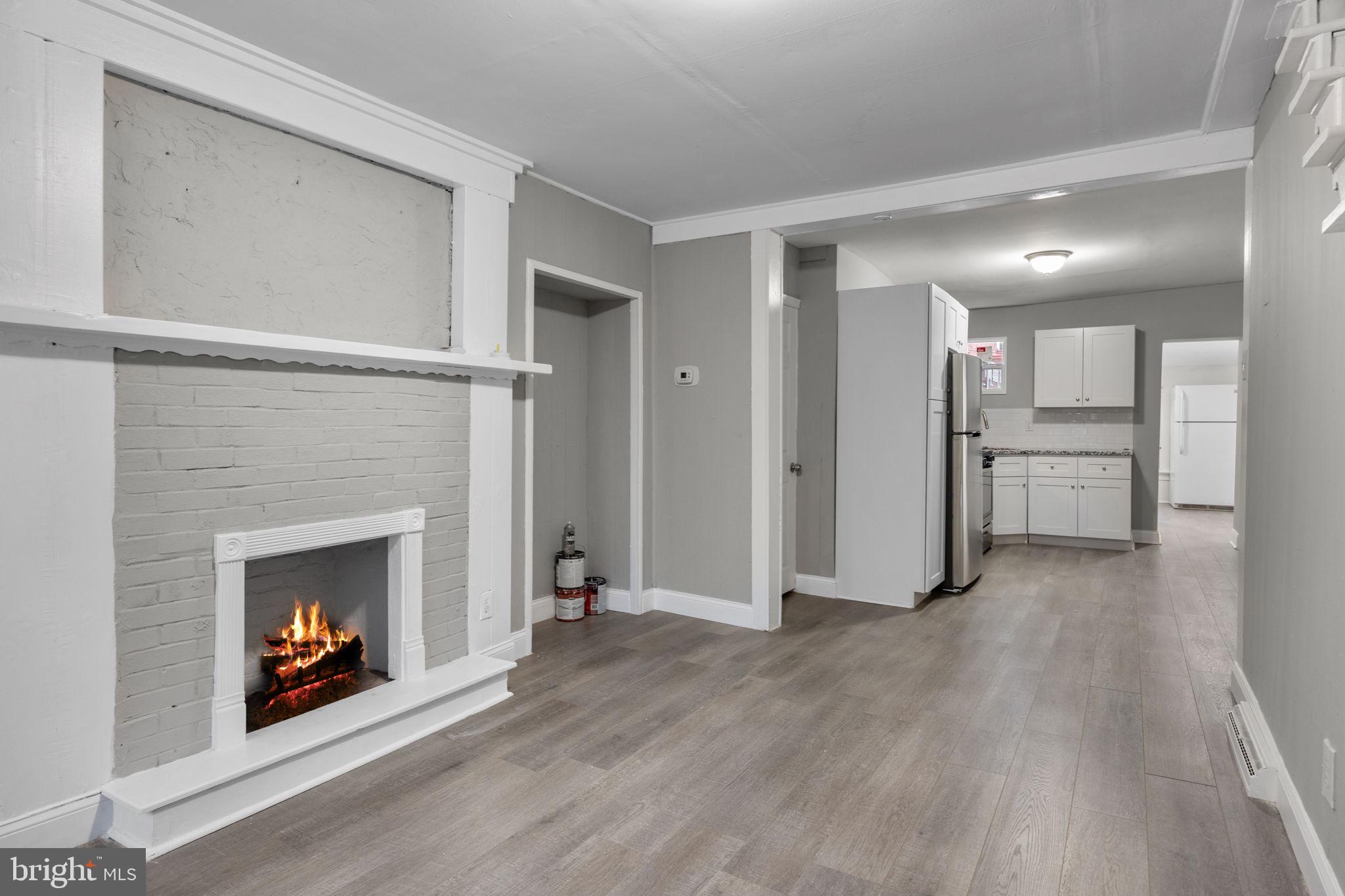 BRISTOL - Residential Lease