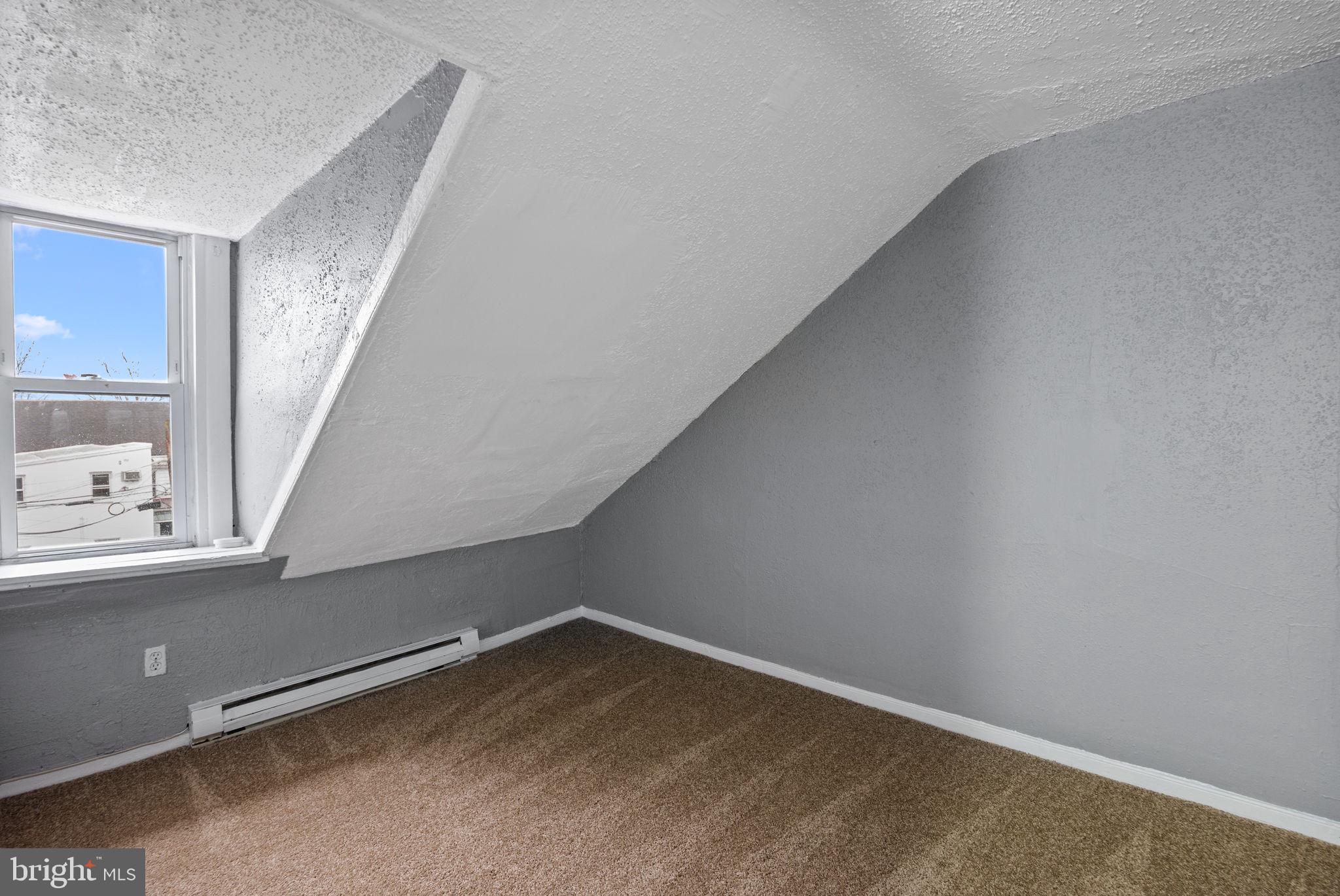 BRISTOL - Residential Lease