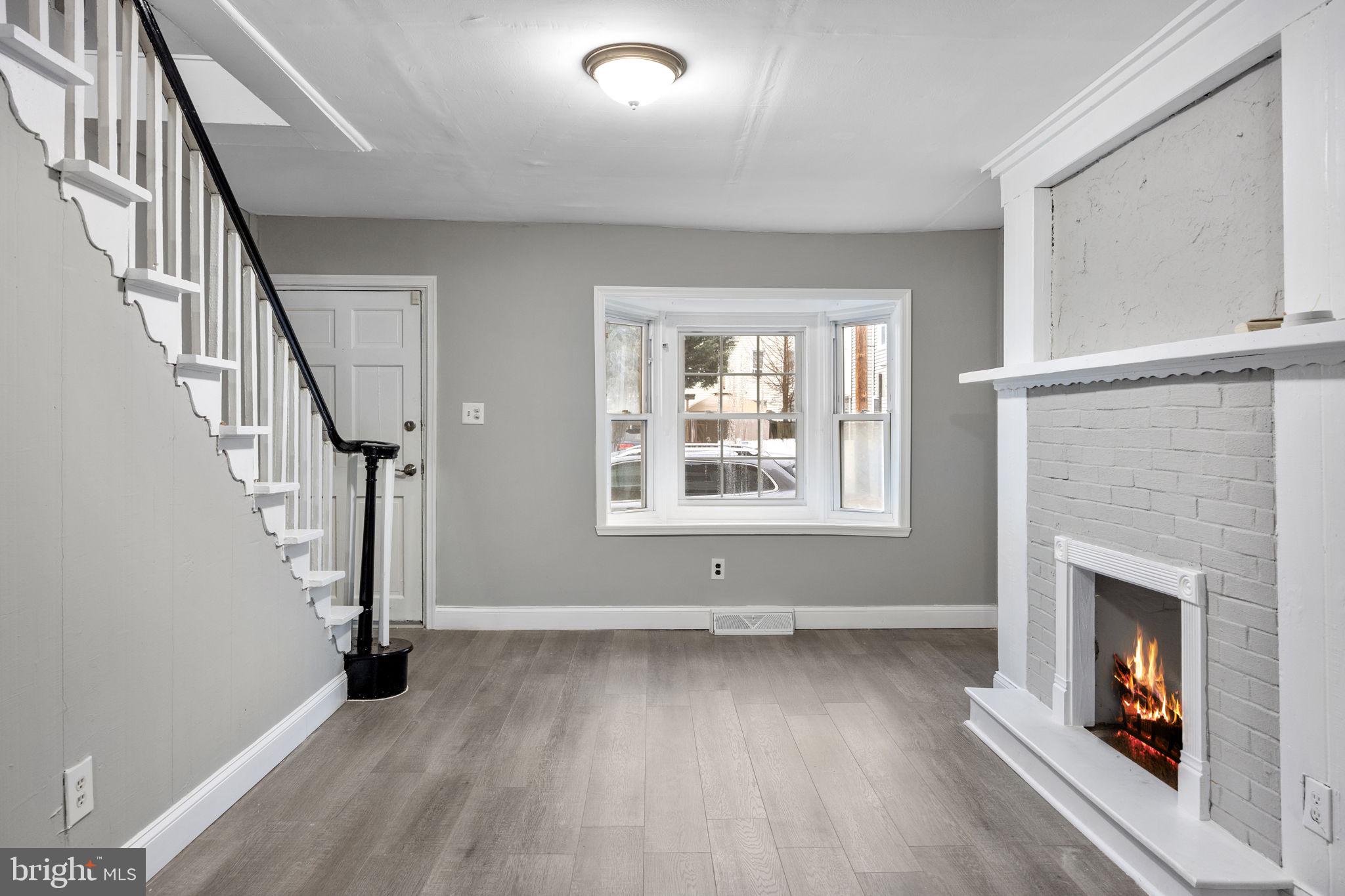 BRISTOL - Residential Lease