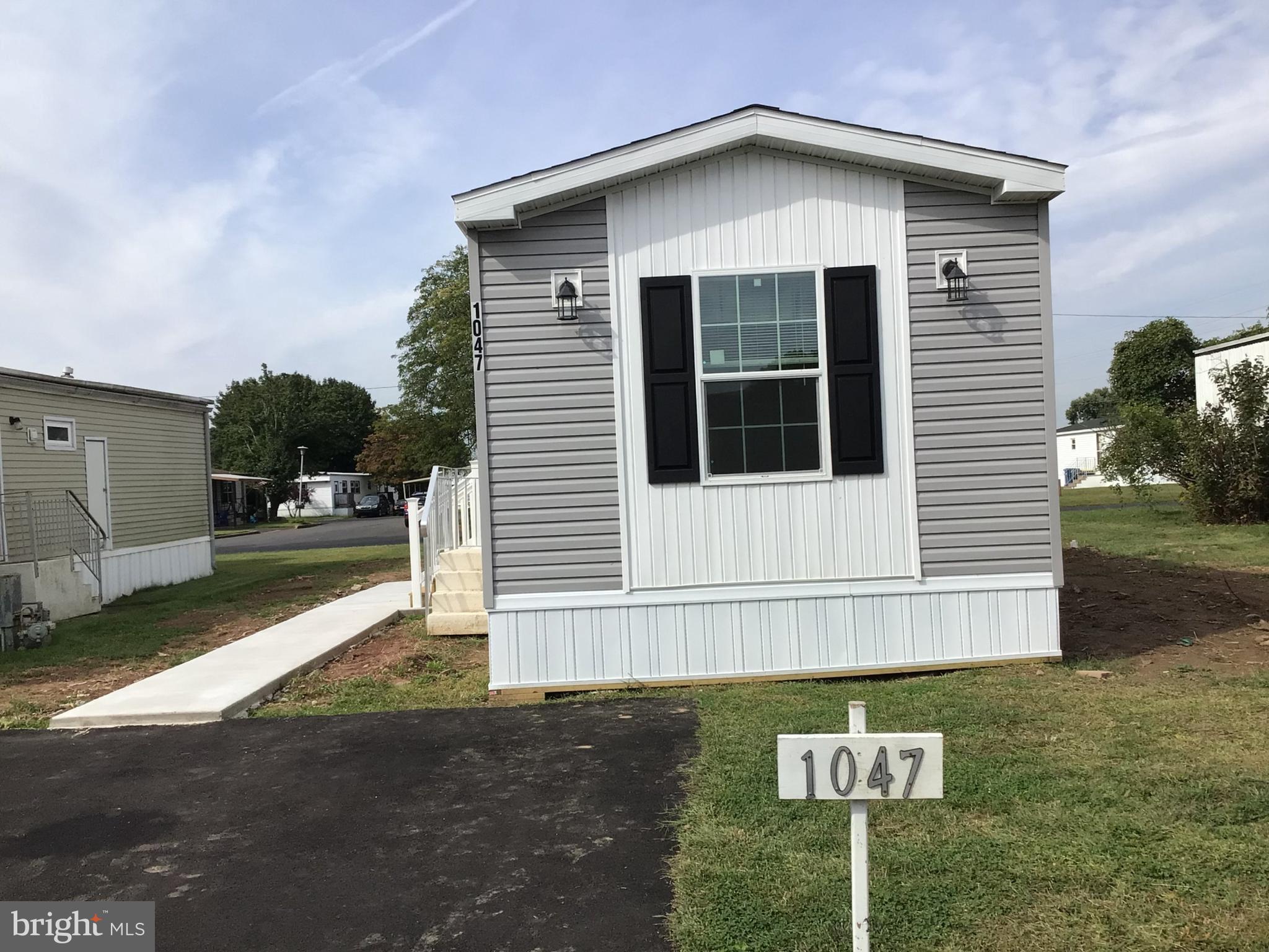 PENNWOOD CROSSING - Residential