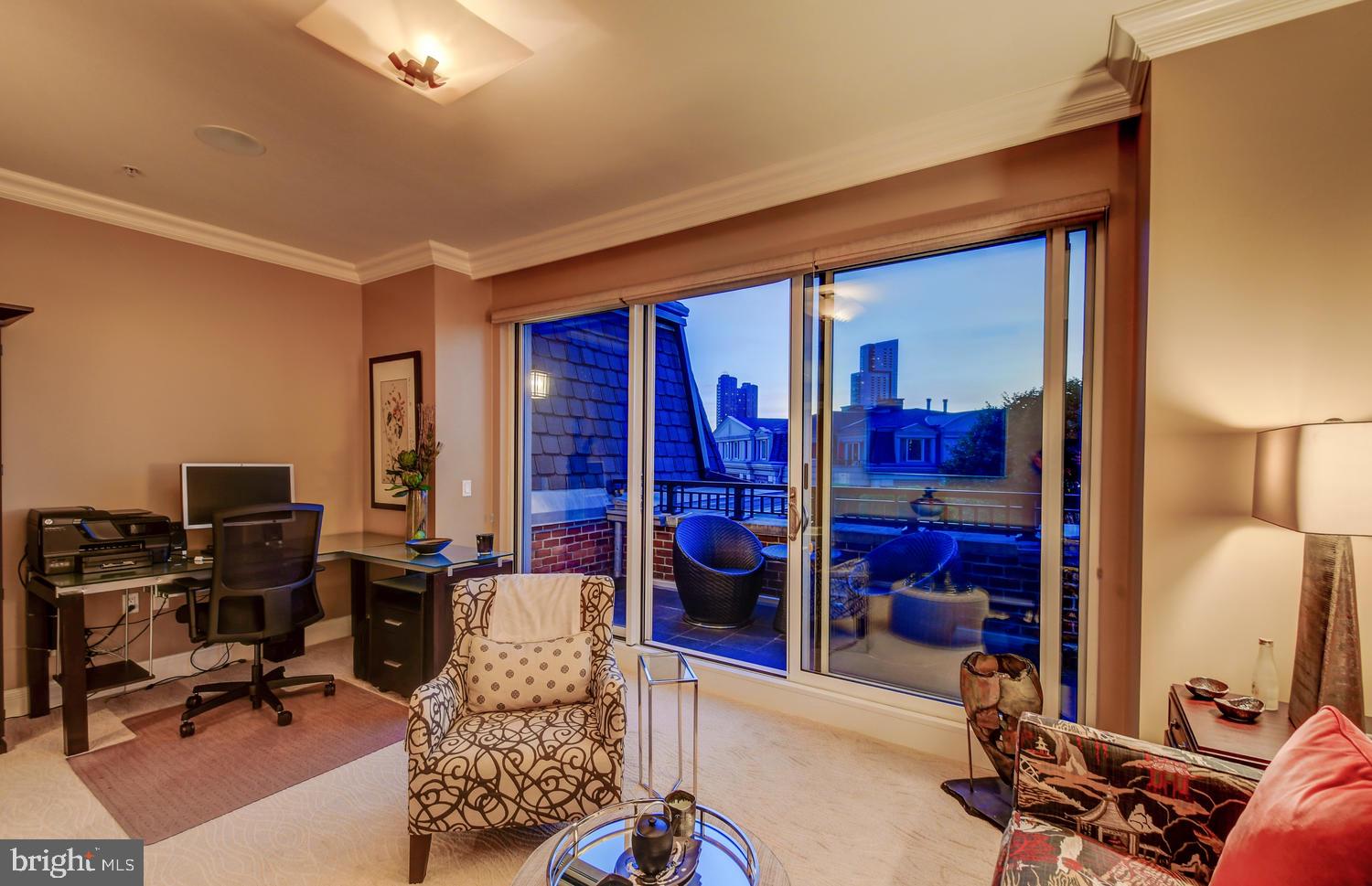 THE RITZ-CARLTON RESIDENCES - Residential