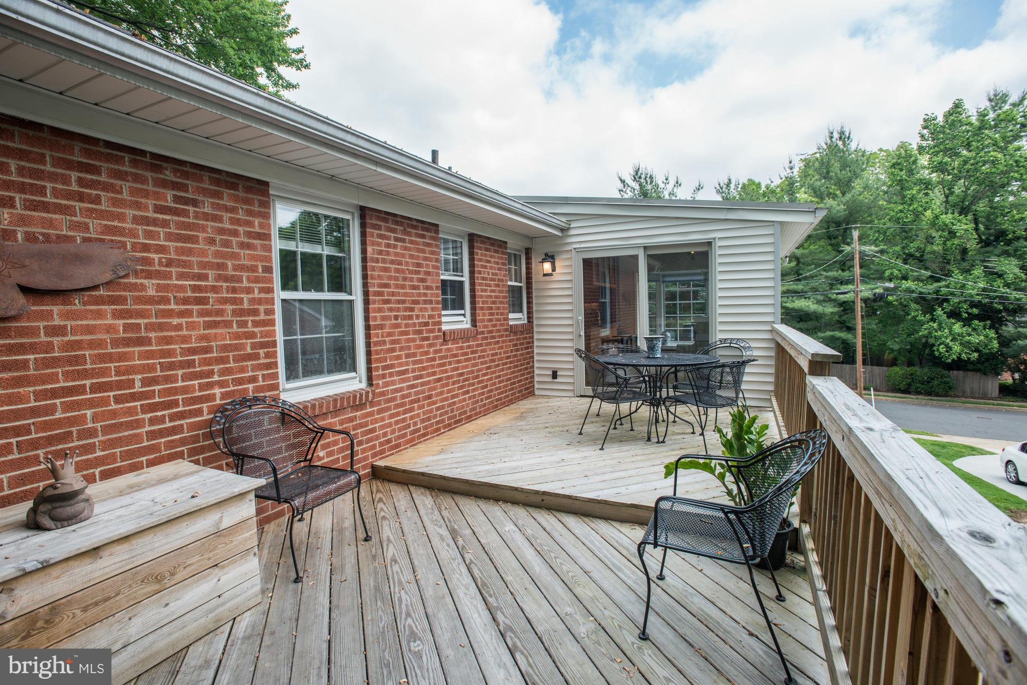 GOLF CLUB MANOR - Residential