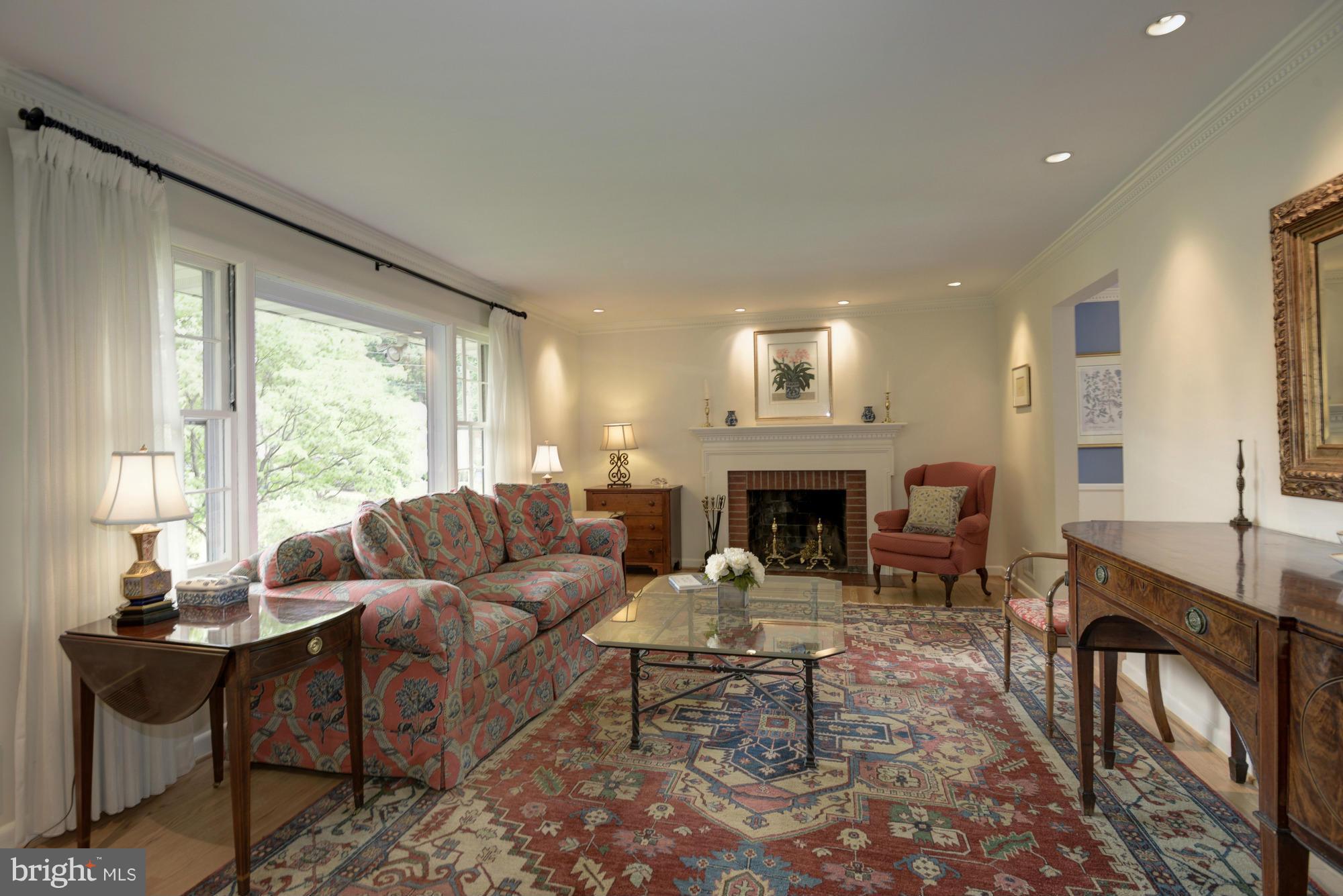 GOLF CLUB MANOR - Residential