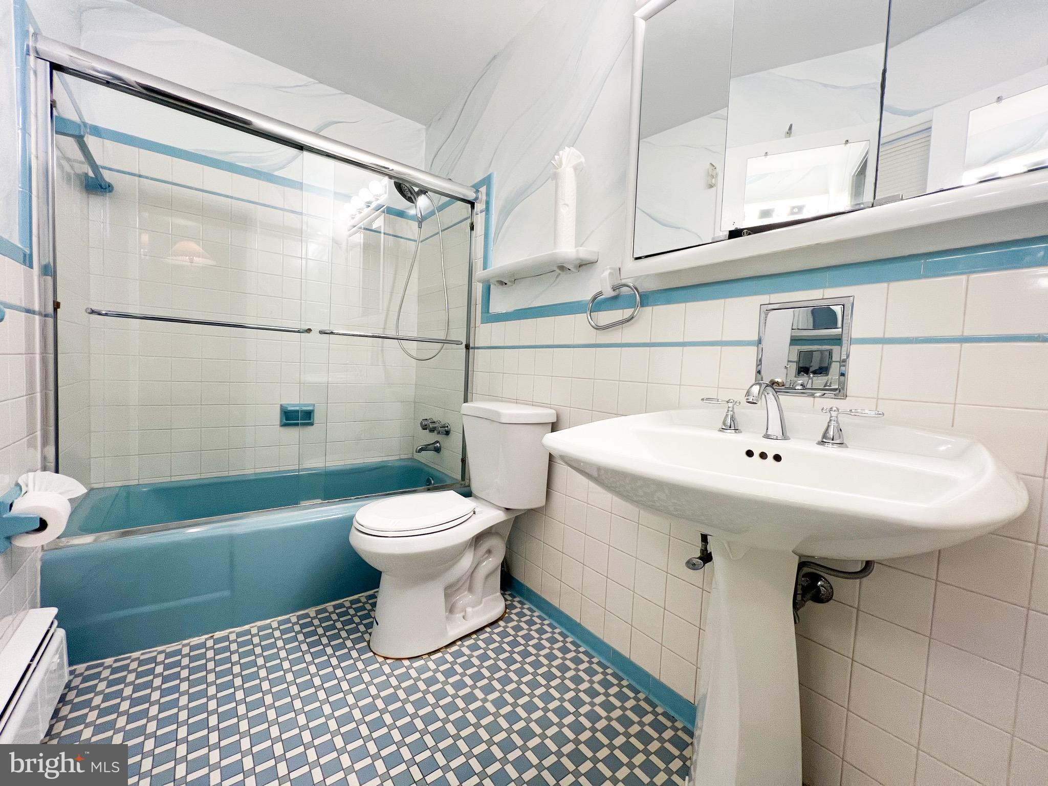 BROCK HALL ESTATES - Residential