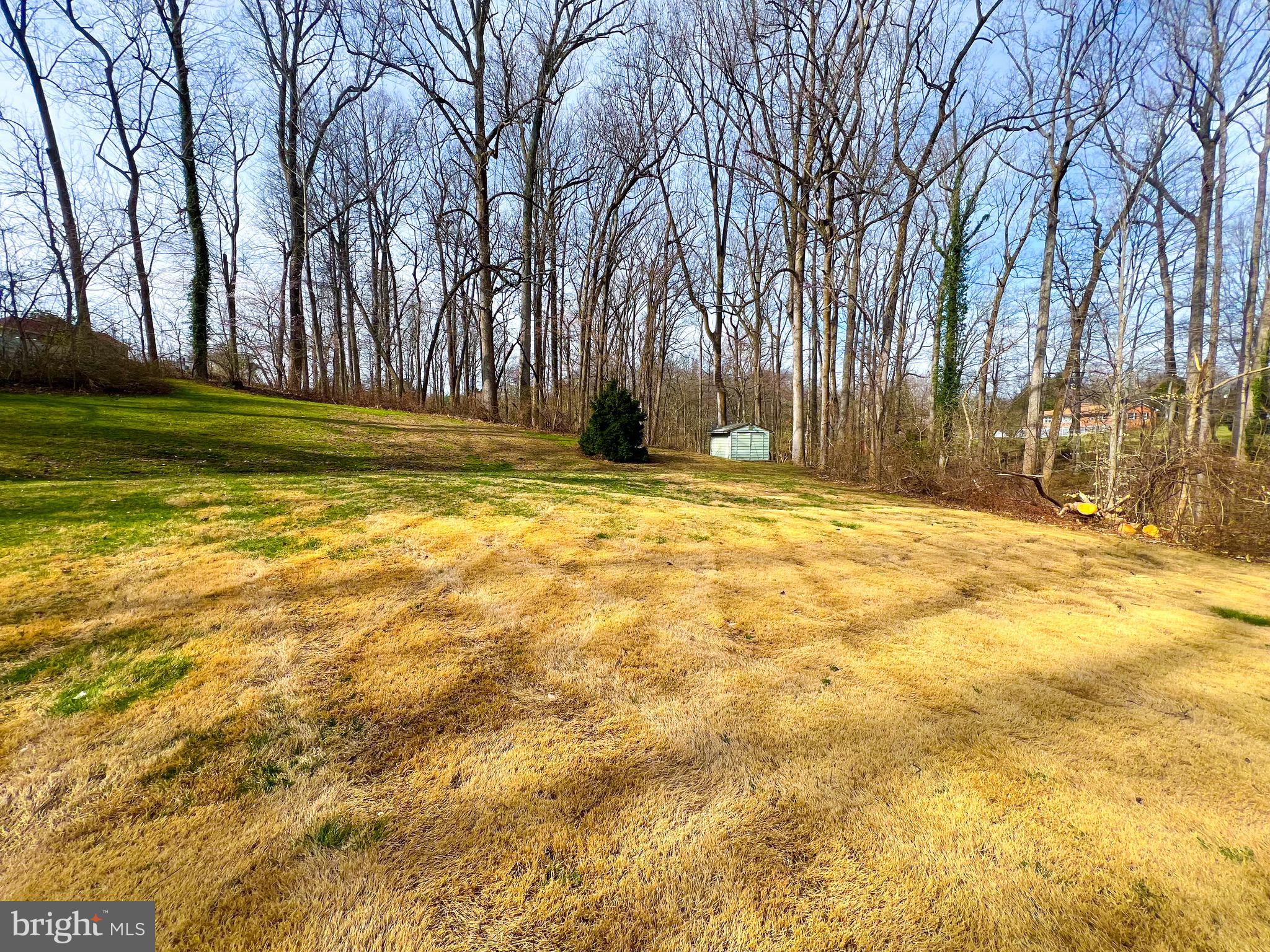 BROCK HALL ESTATES - Residential