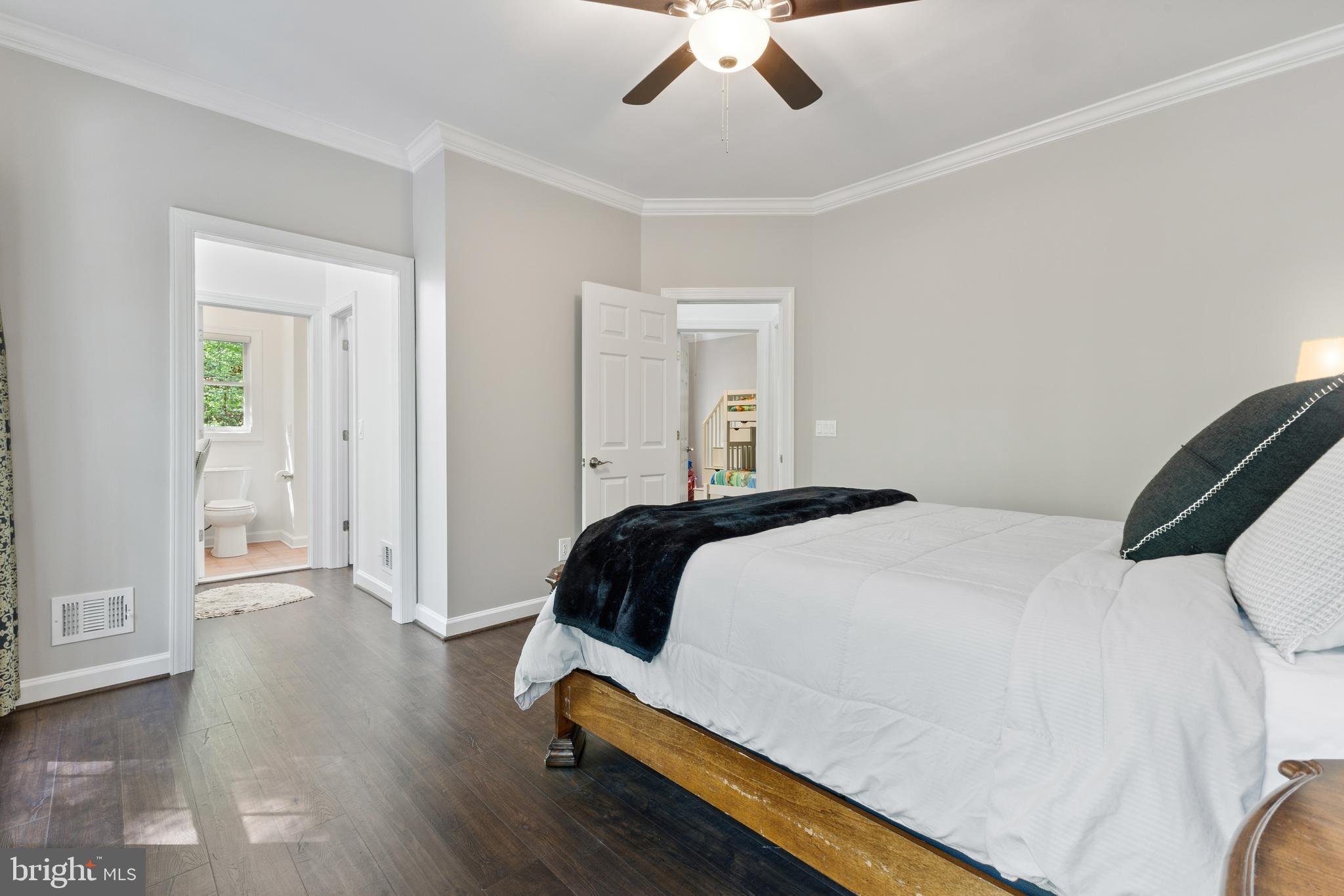 MEADOWBROOK WOODS - Residential