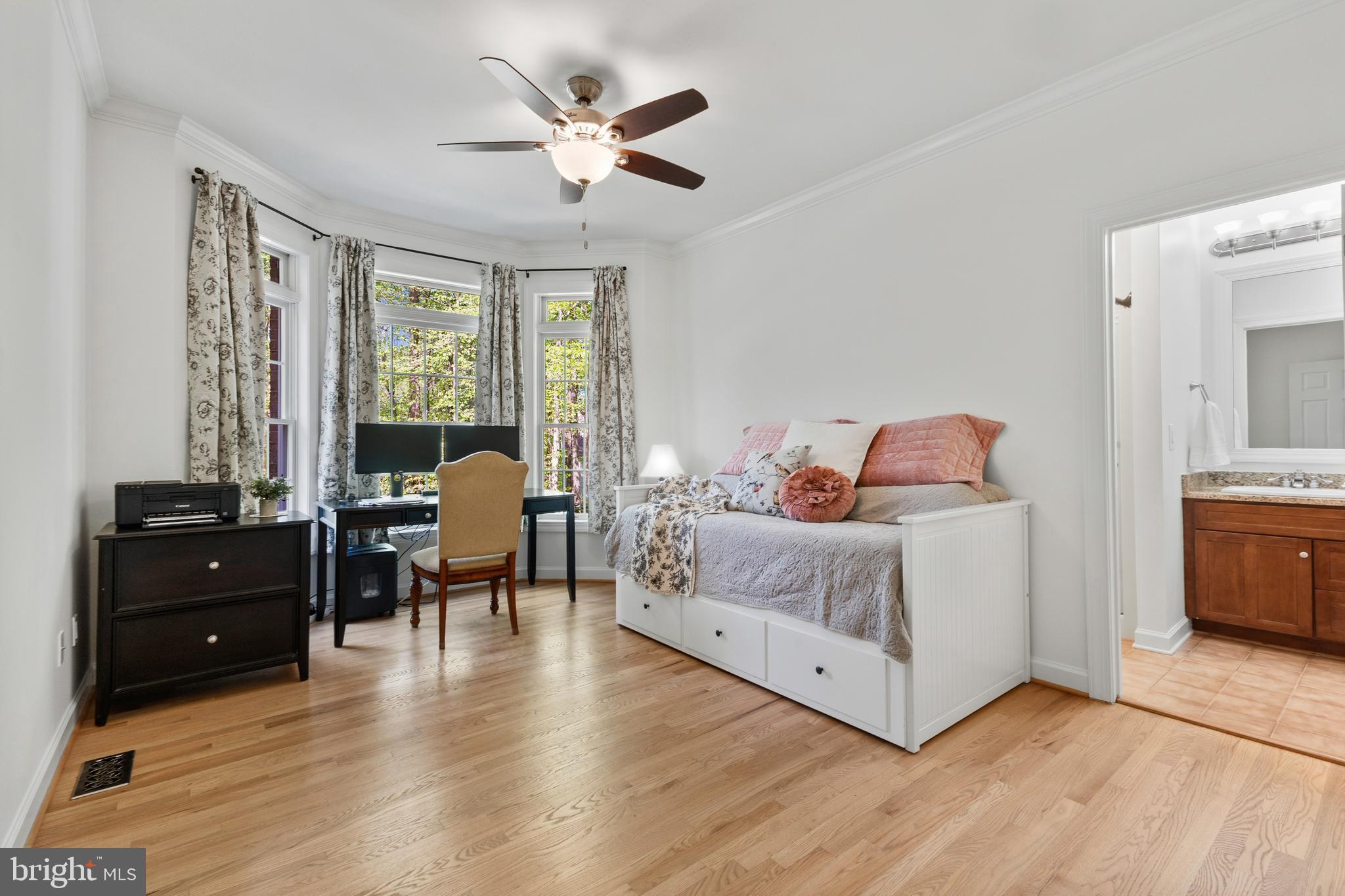 MEADOWBROOK WOODS - Residential