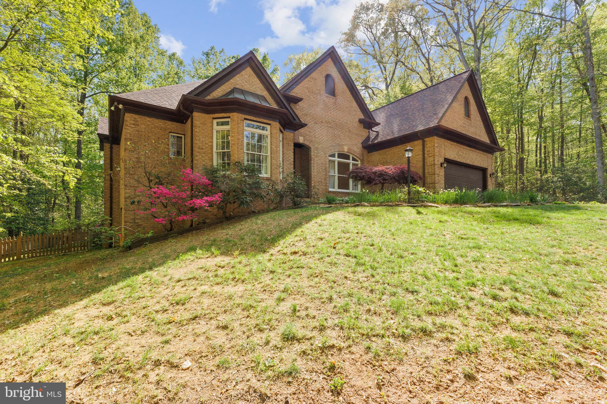 MEADOWBROOK WOODS - Residential