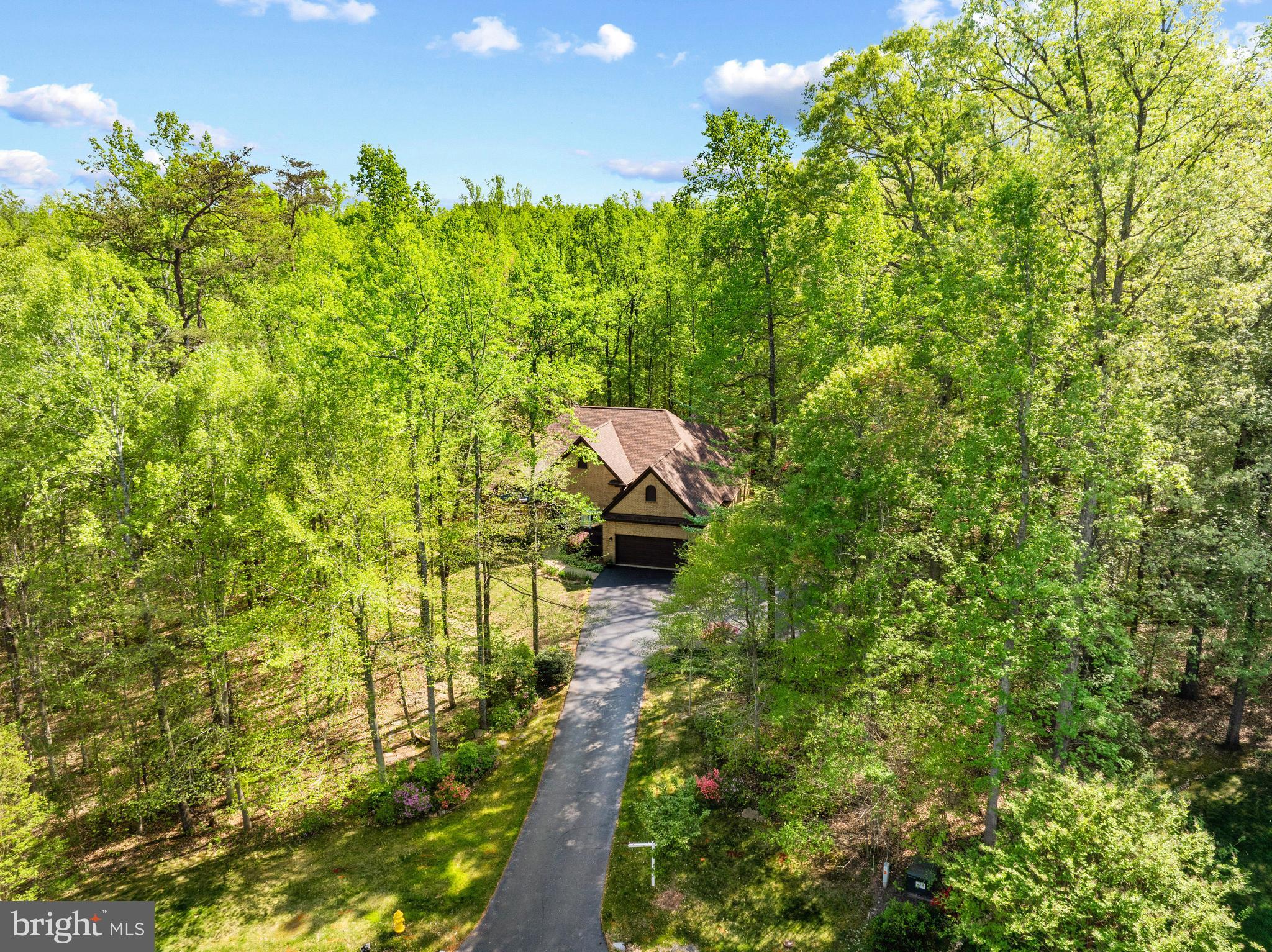 MEADOWBROOK WOODS - Residential