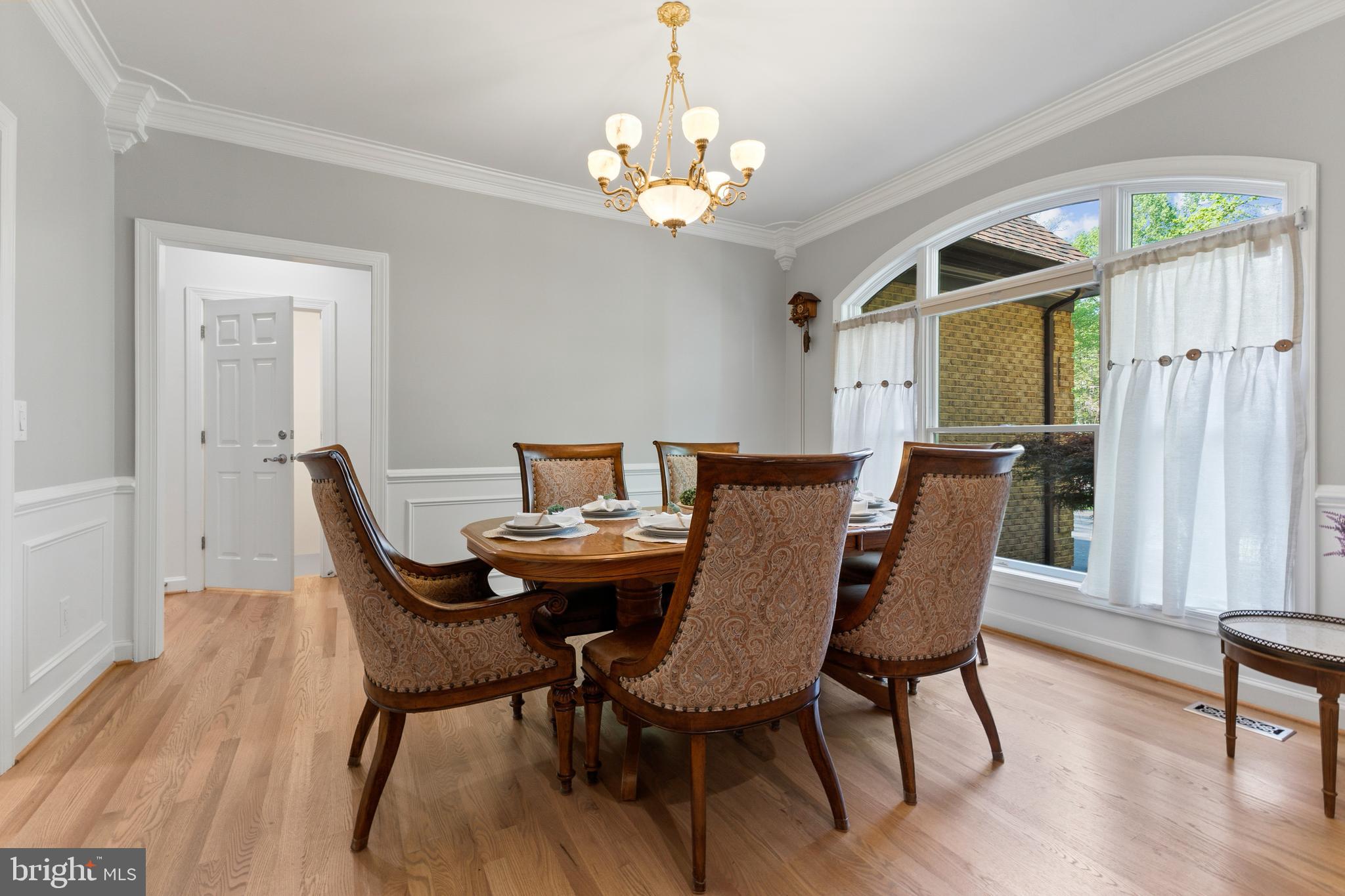 MEADOWBROOK WOODS - Residential