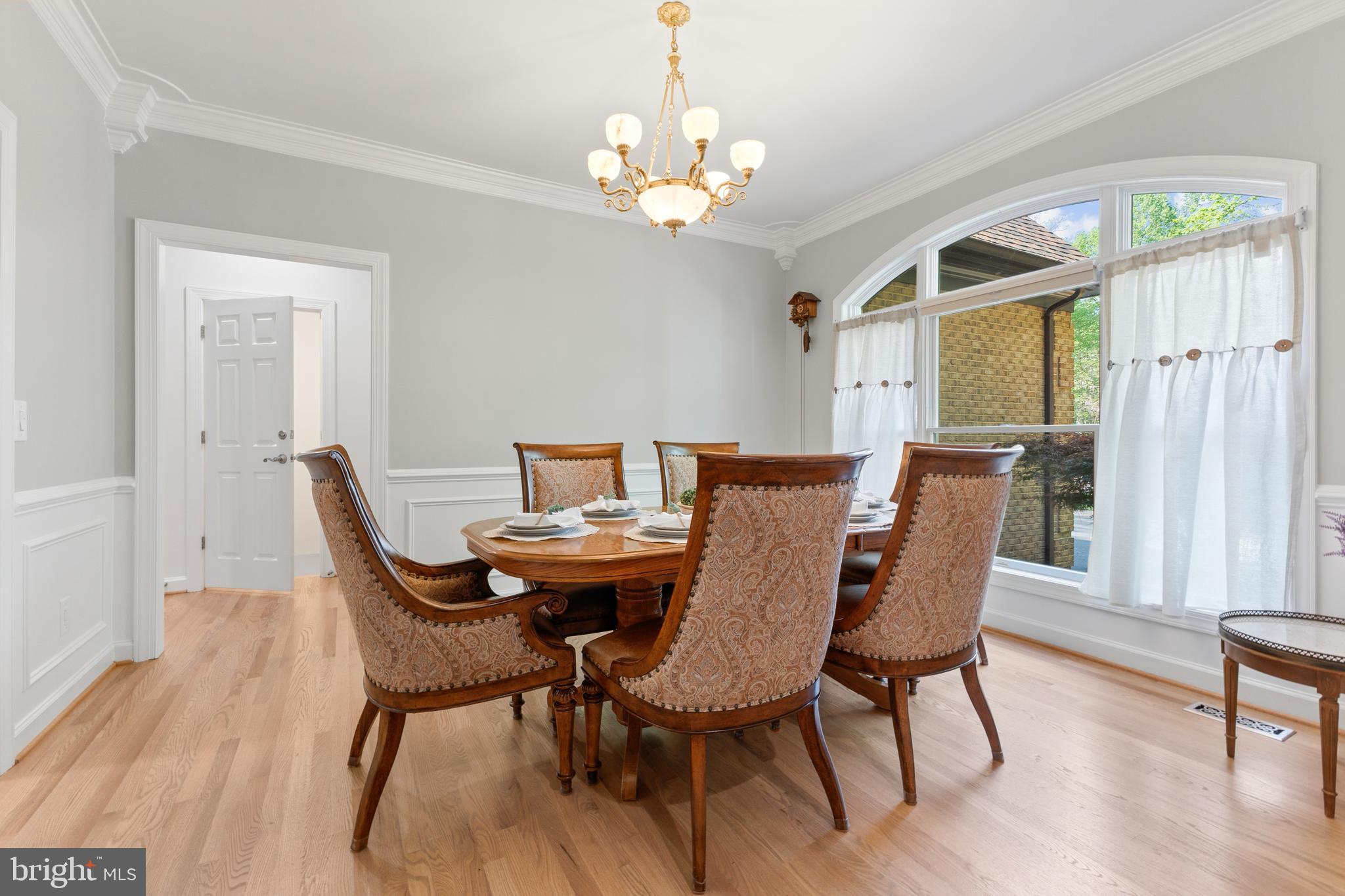 MEADOWBROOK WOODS - Residential