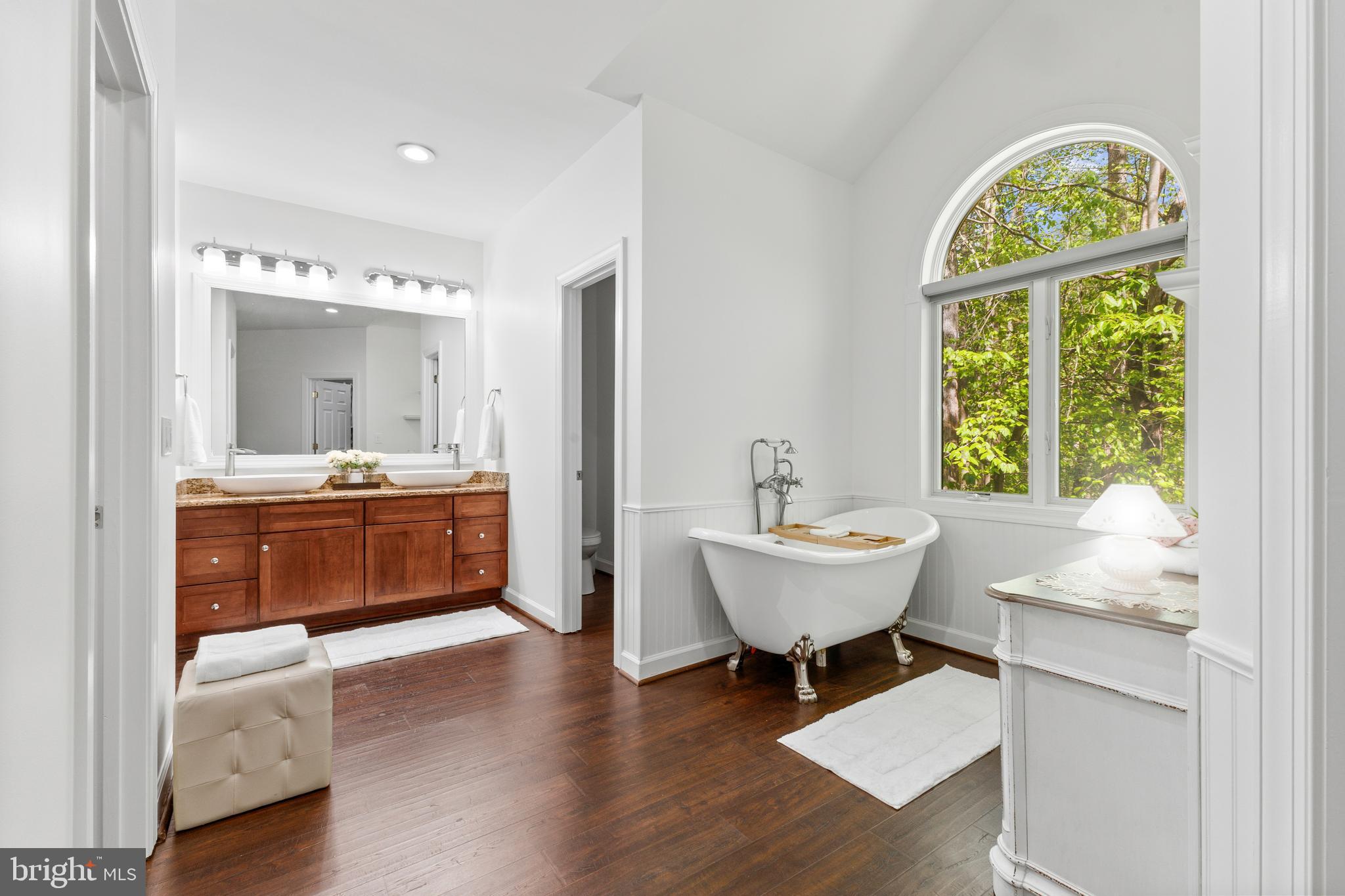 MEADOWBROOK WOODS - Residential