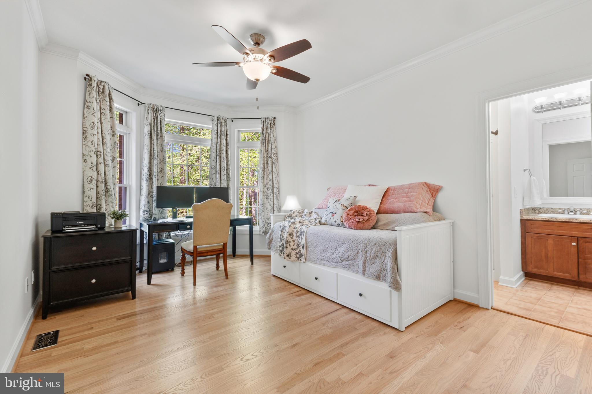 MEADOWBROOK WOODS - Residential