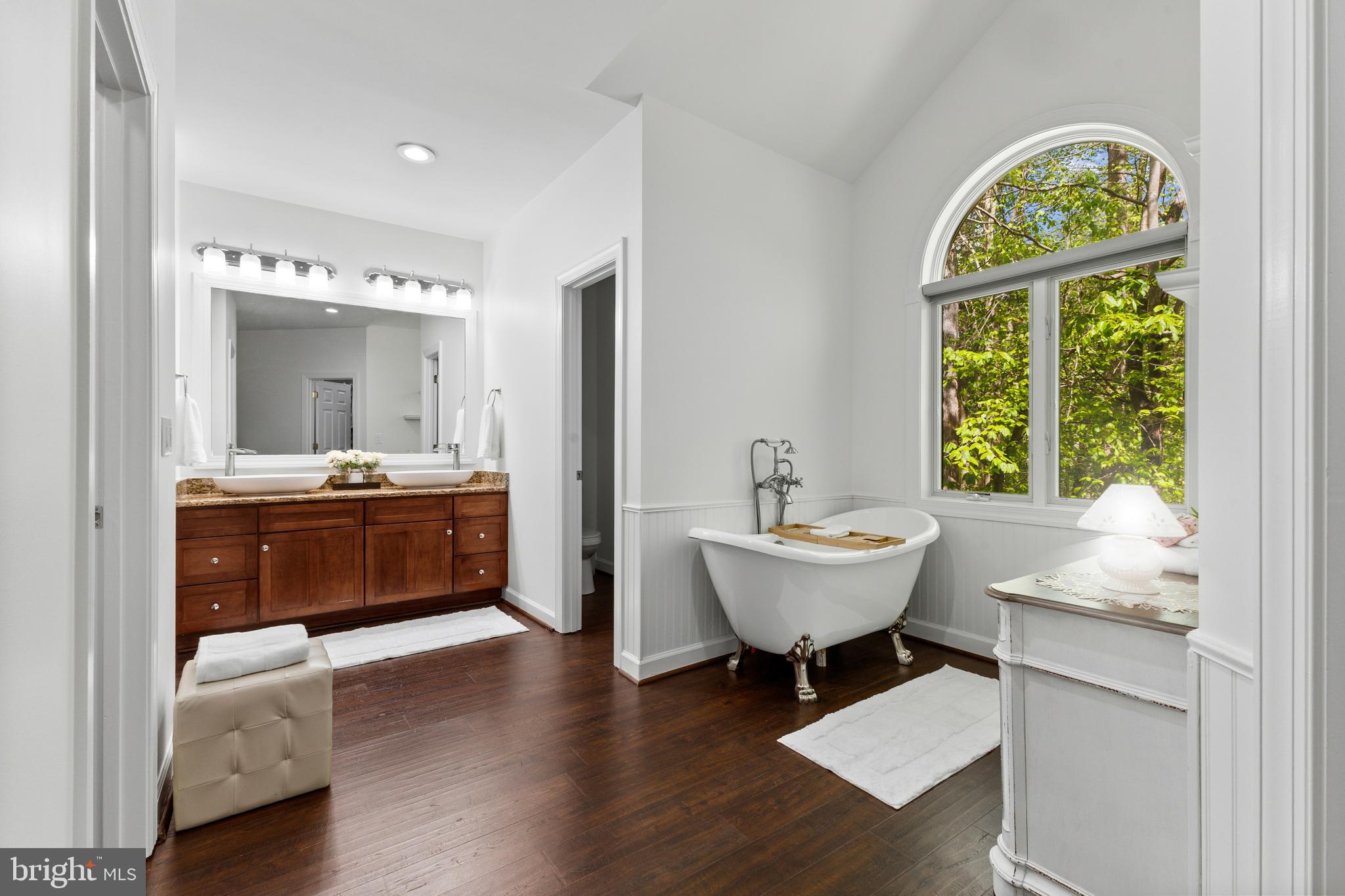 MEADOWBROOK WOODS - Residential