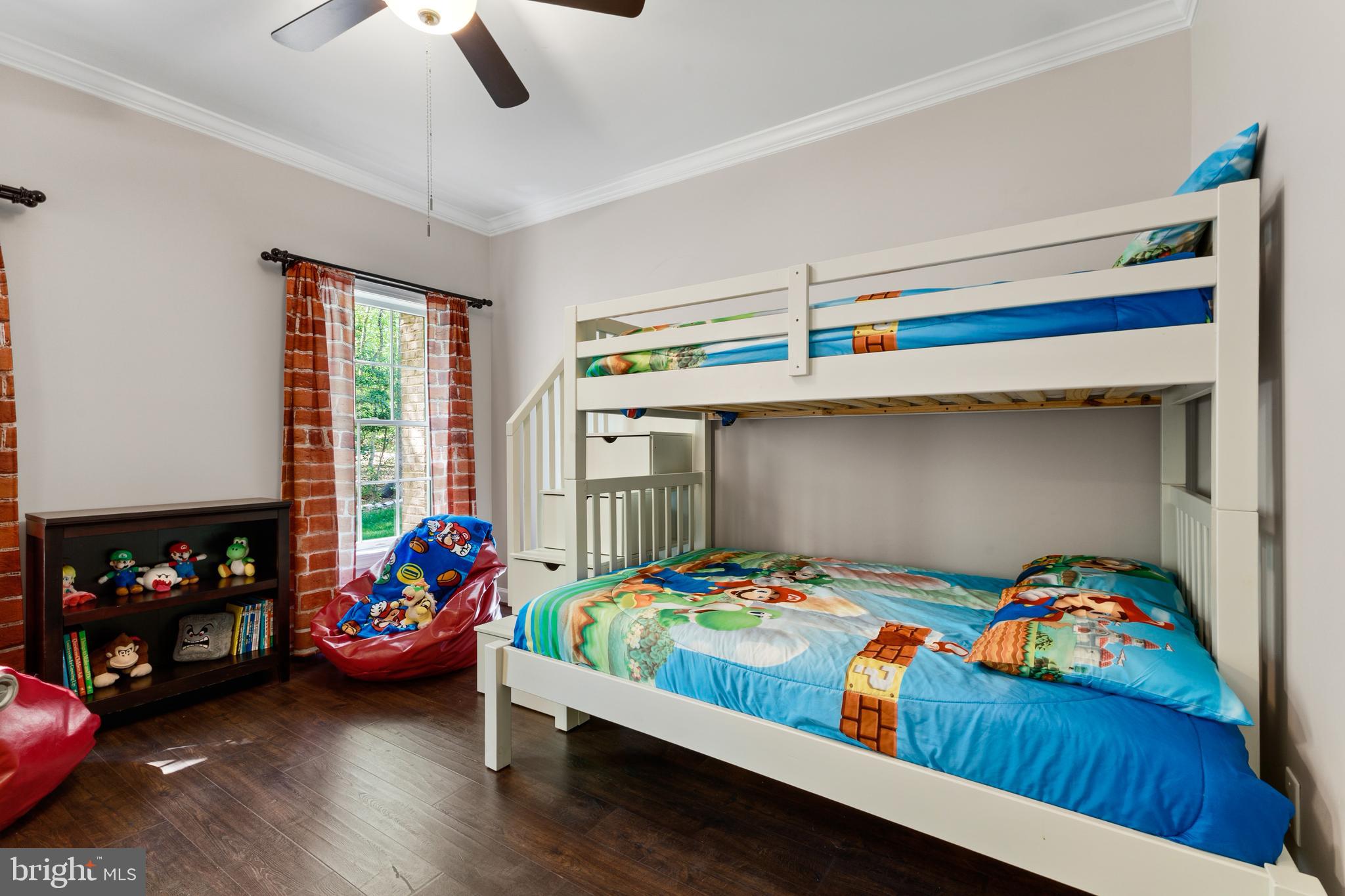 MEADOWBROOK WOODS - Residential