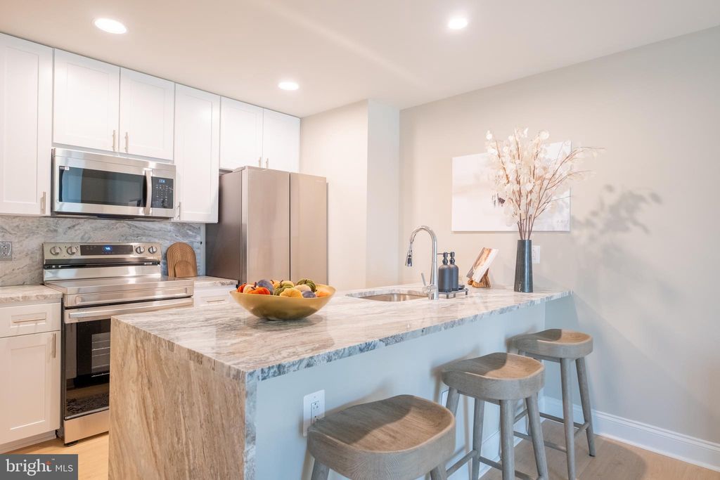 Photo of 2301 - 61 John F Kennedy Boulevard #109, PHILADELPHIA, PA 19103 (MLS # PAPH2538314)