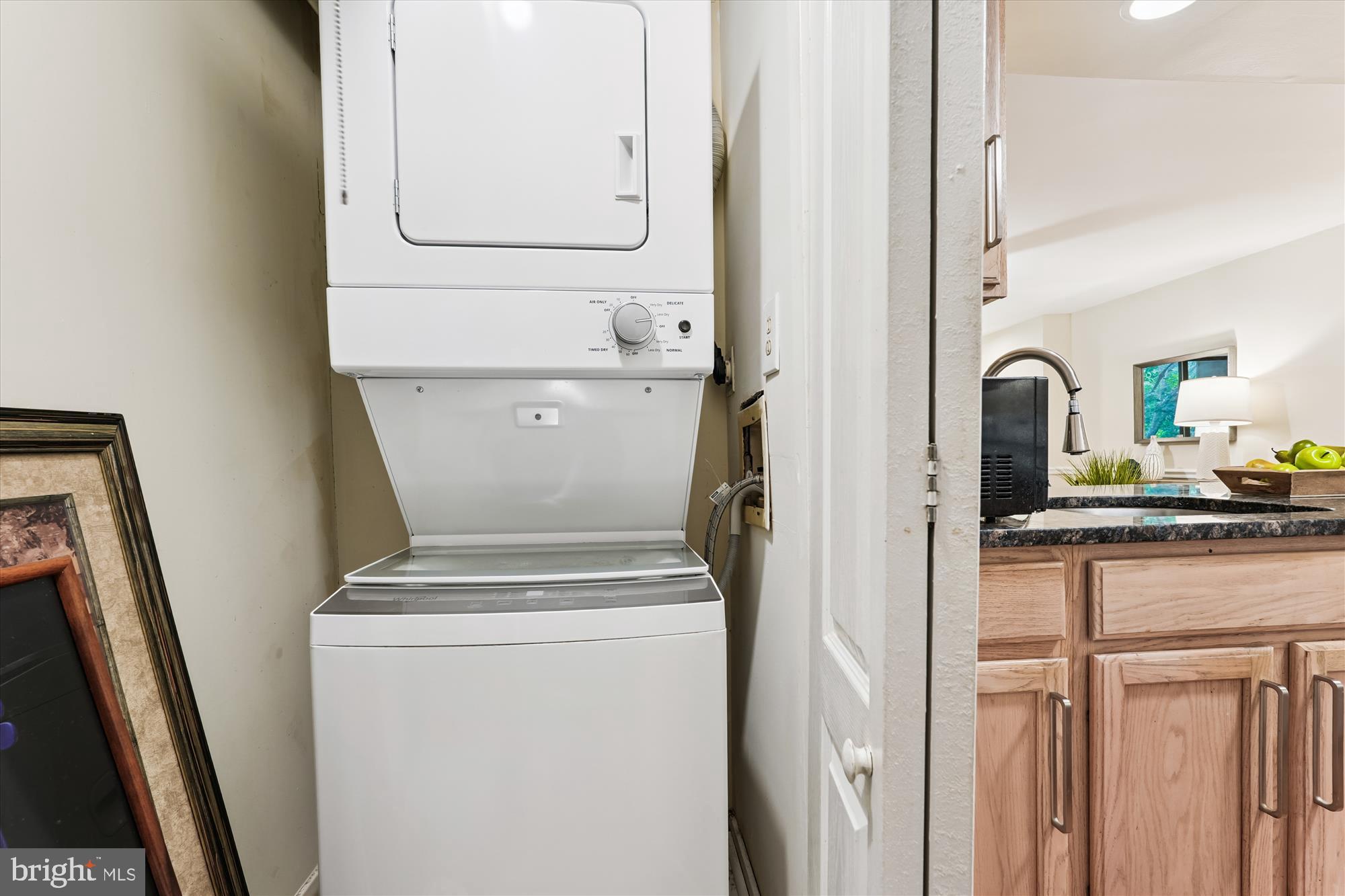 CHRISTOPHER COURT - Residential