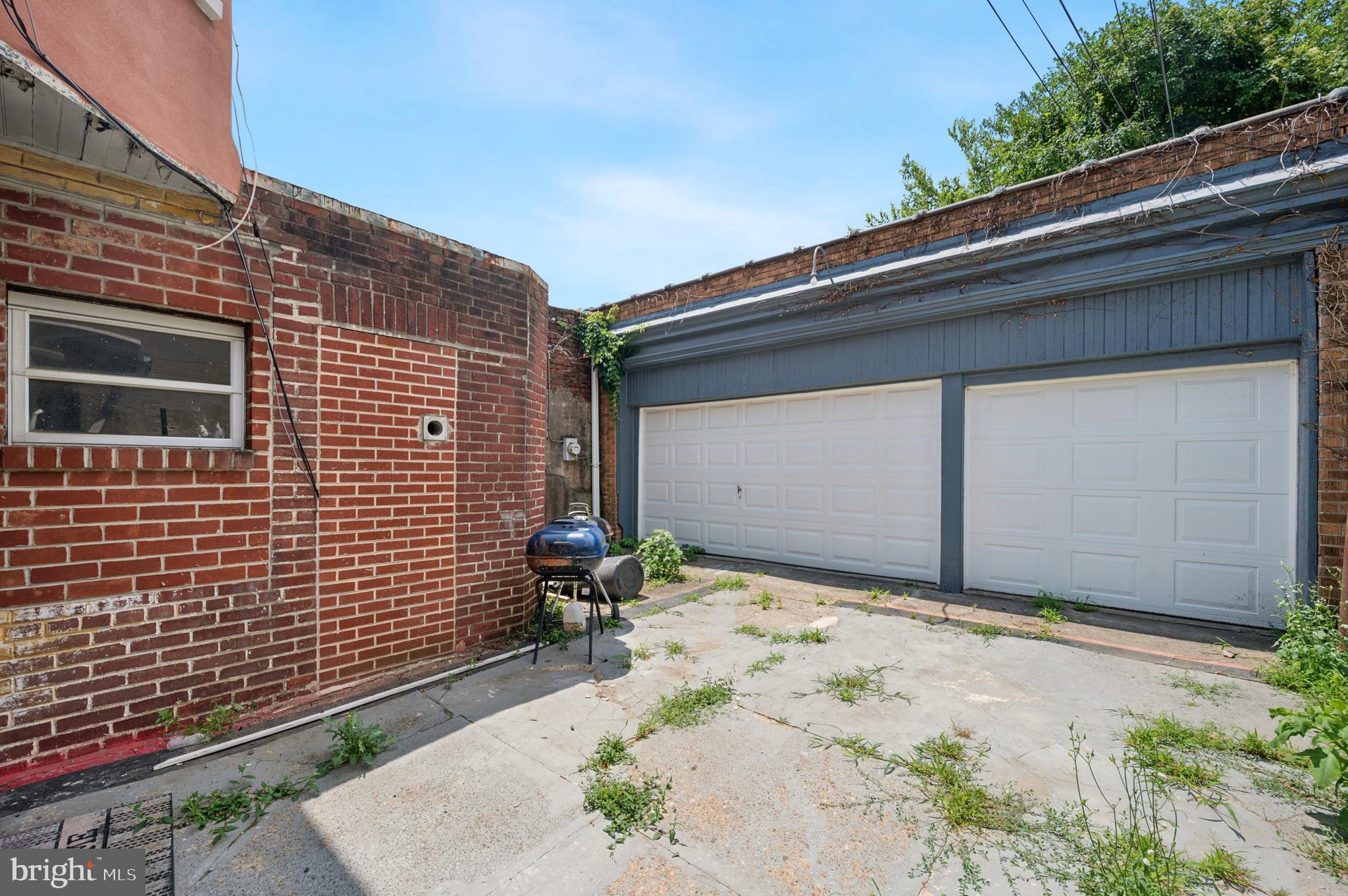 WEST PHILADELPHIA - Residential Income