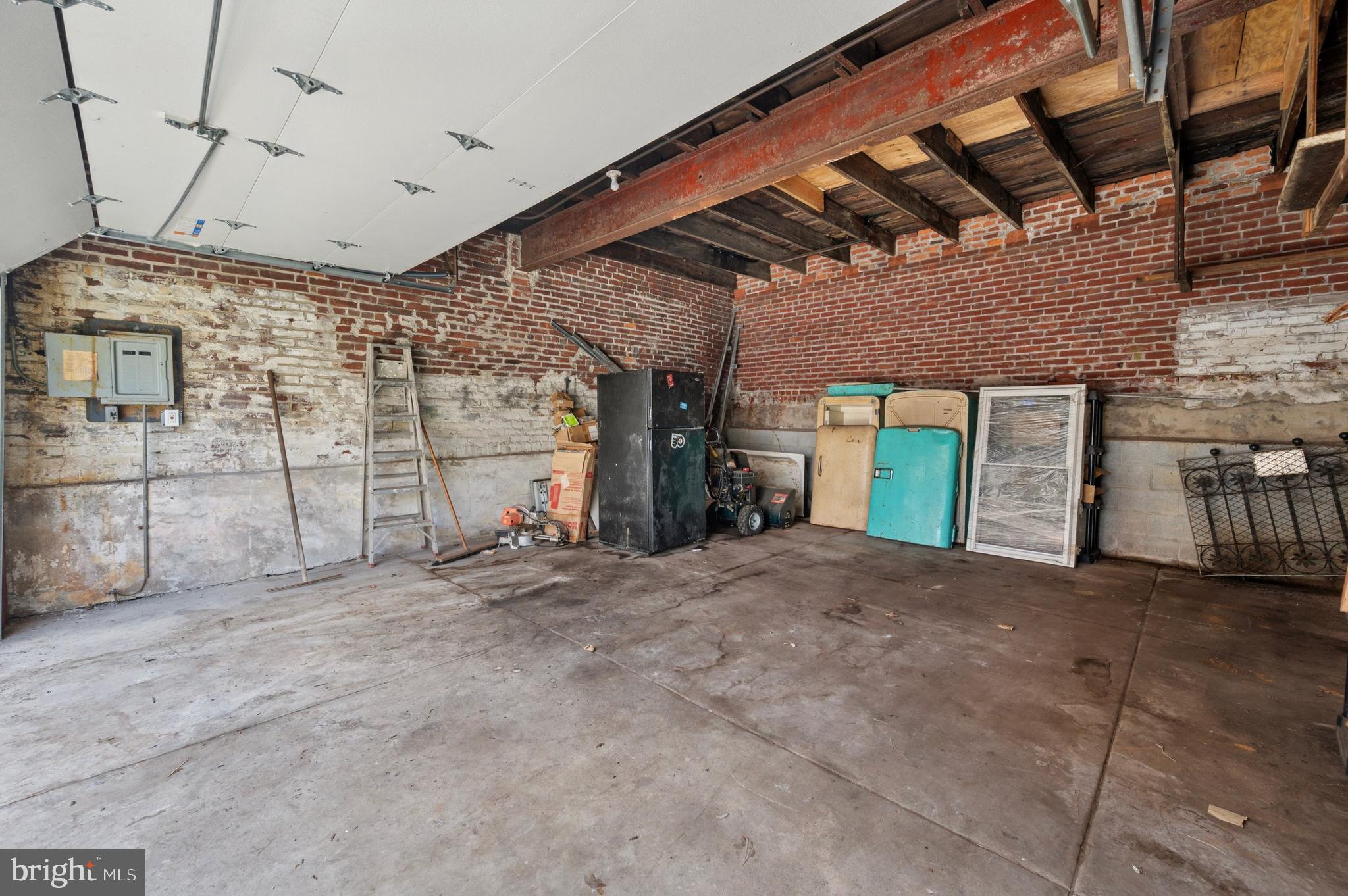 WEST PHILADELPHIA - Residential Income