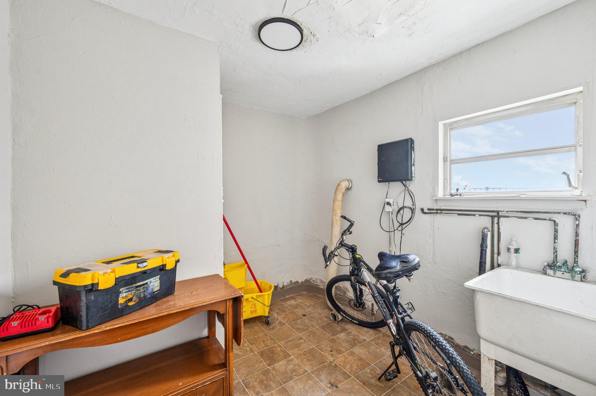 WEST PHILADELPHIA - Residential Income