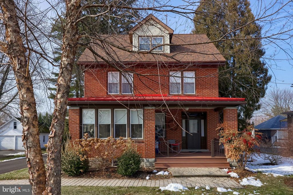 Photo of 32 Greenfield Road, LANCASTER, PA 17602 (MLS # PALA2083958)