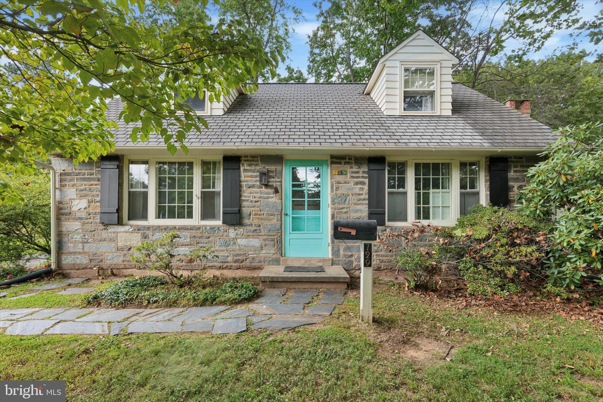 MAPLEWOOD - Residential