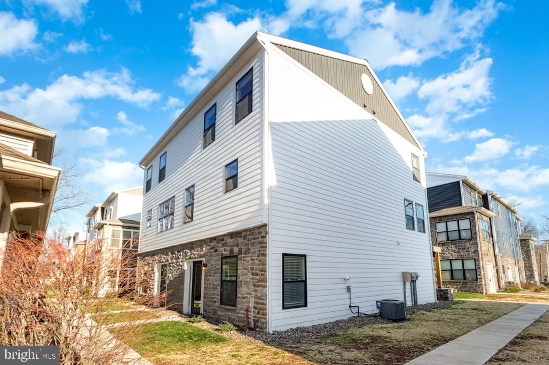 HIGH POINTE IN HERSHEY - Residential Lease