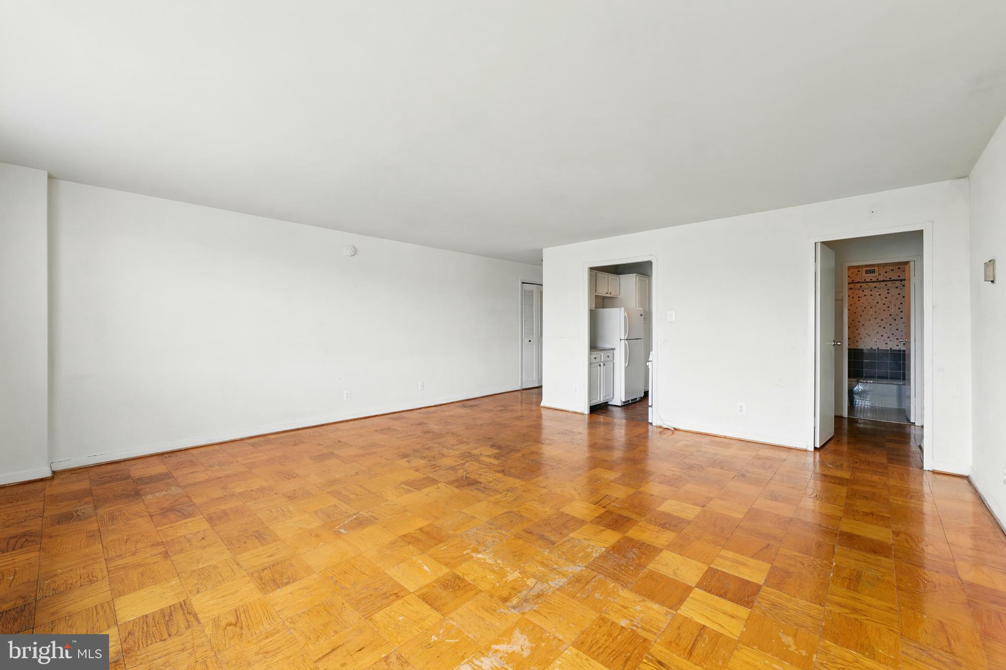 5406 CONNECTICUT AVENUE NW 808