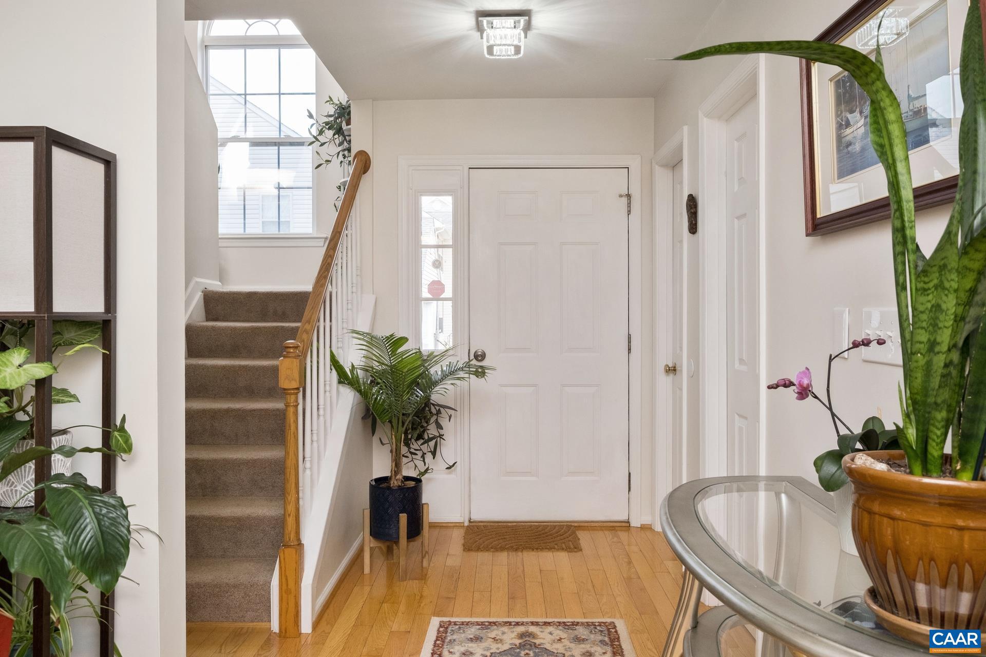 LAKE REYNOVIA - Residential