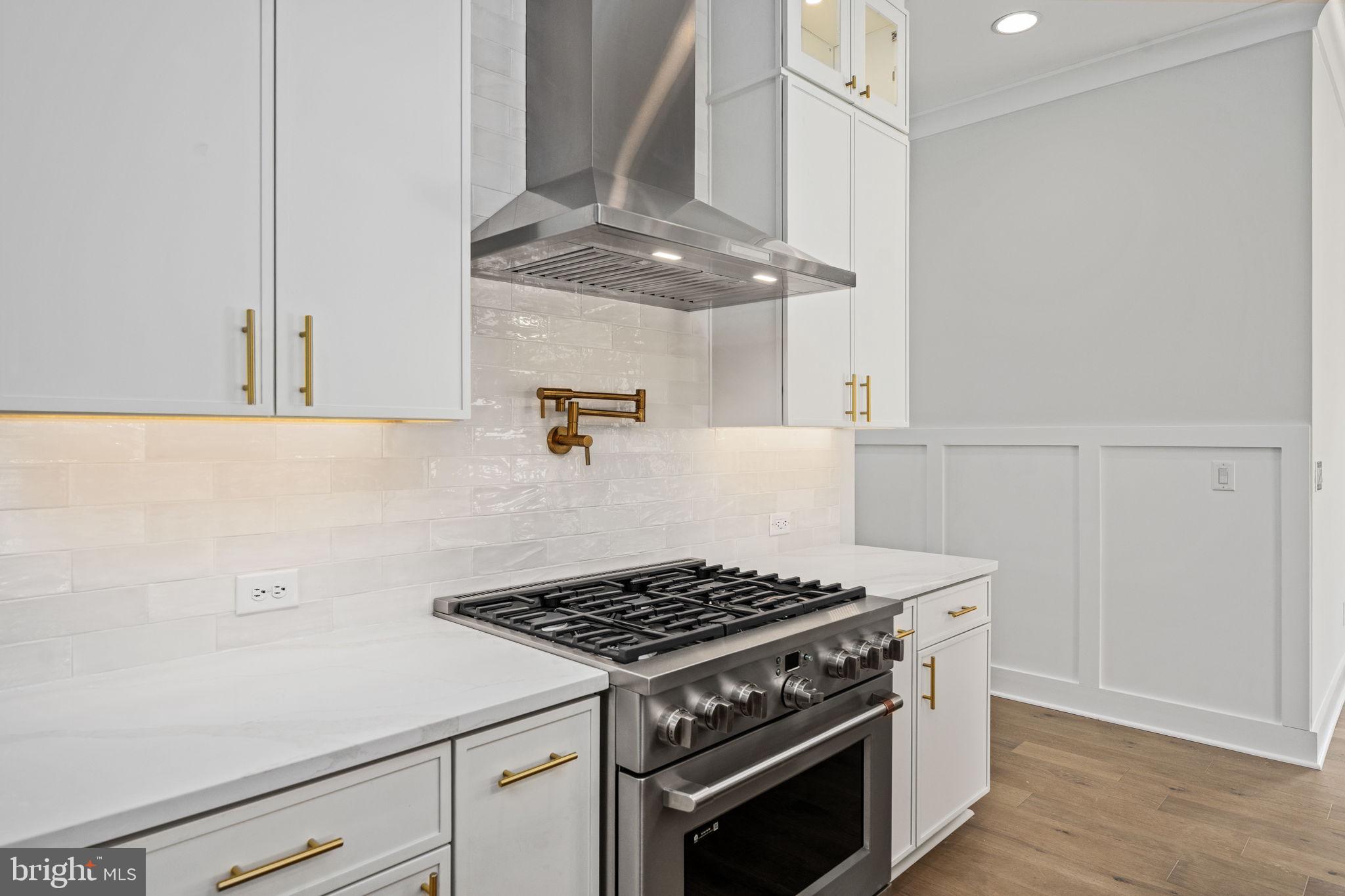 ROSNI ESTATES - Residential