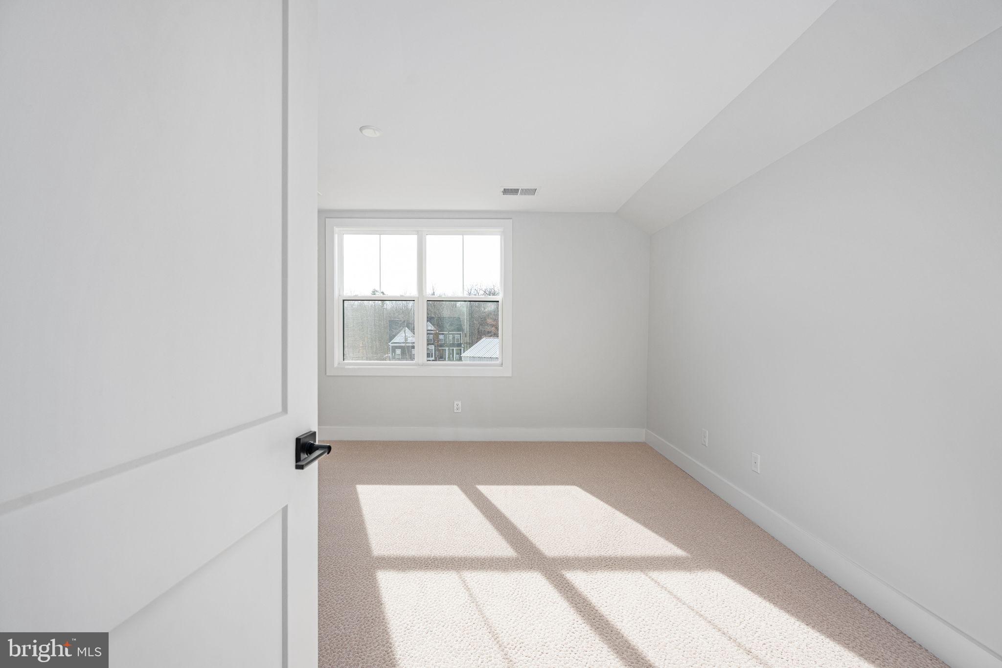 ROSNI ESTATES - Residential